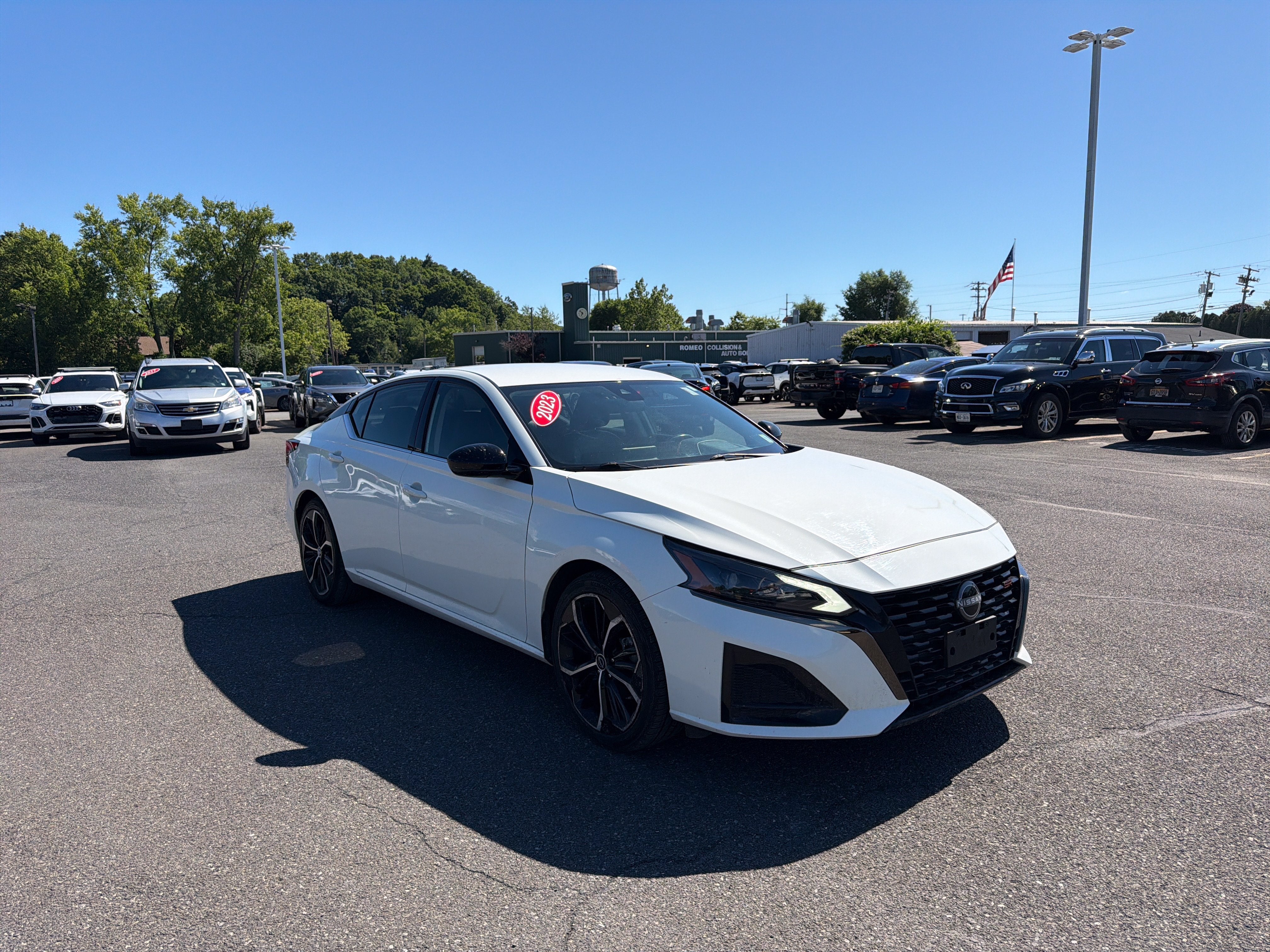 2023 Nissan Altima 2.5 SR