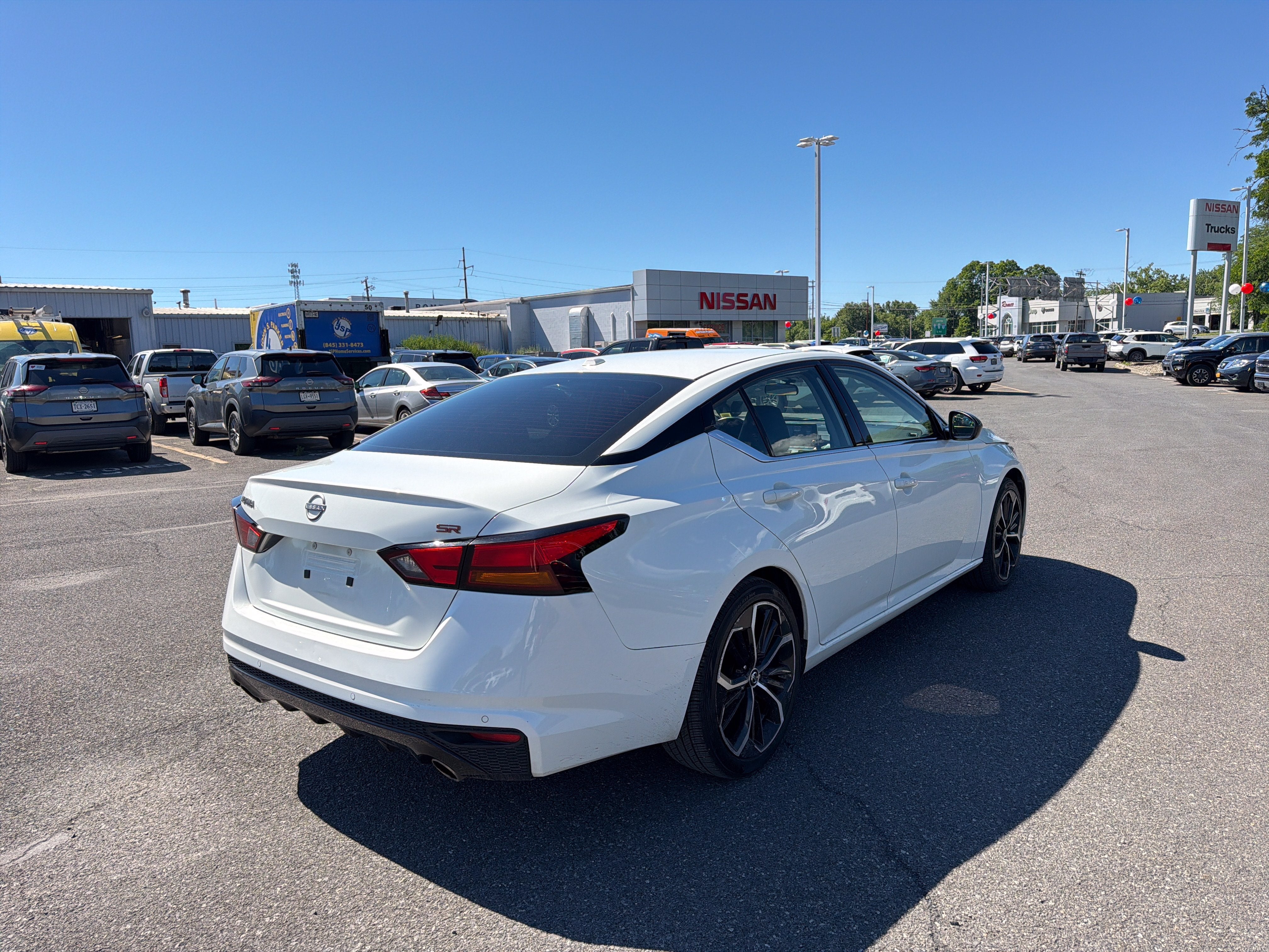 2023 Nissan Altima 2.5 SR