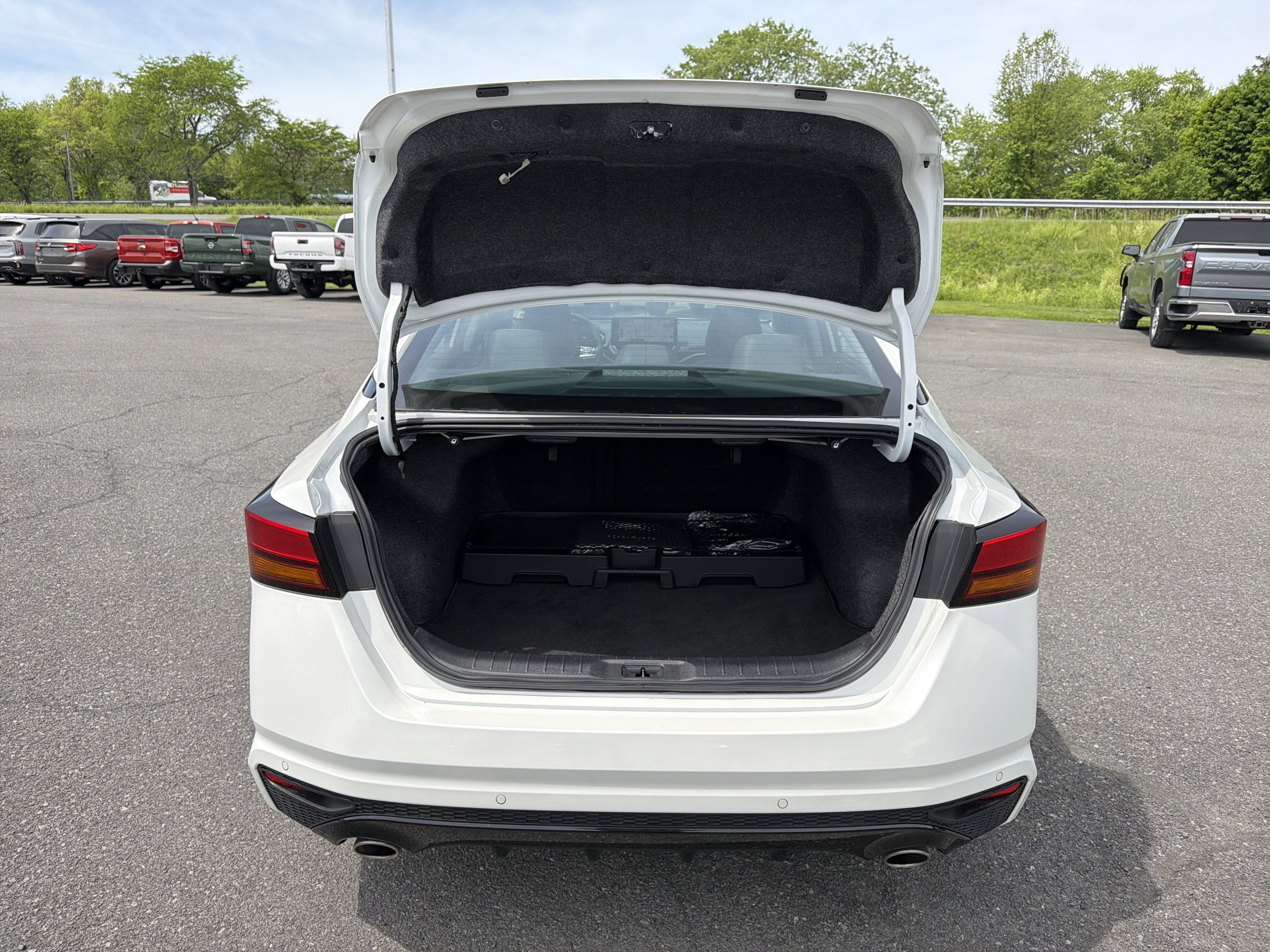 2024 Nissan Altima 2.5 SR