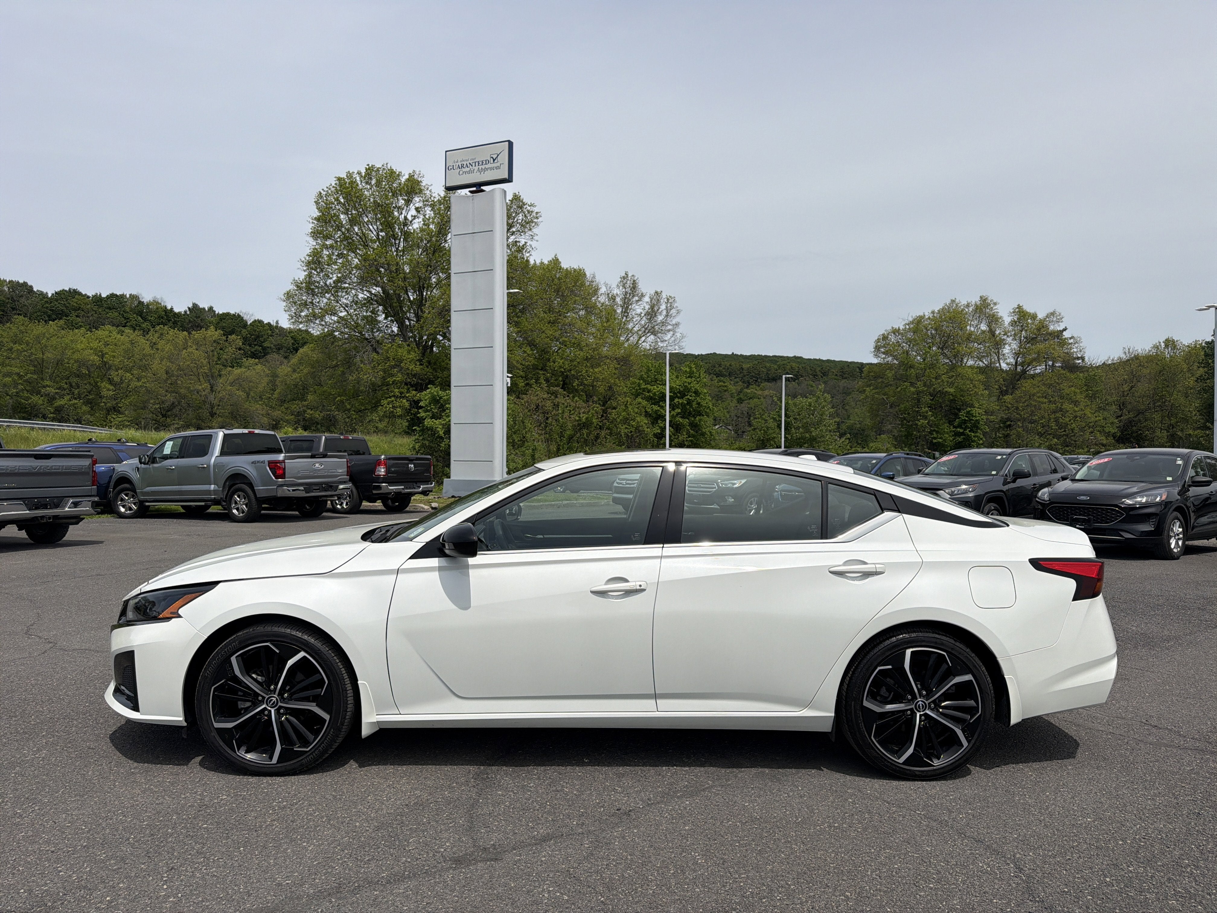 2024 Nissan Altima 2.5 SR