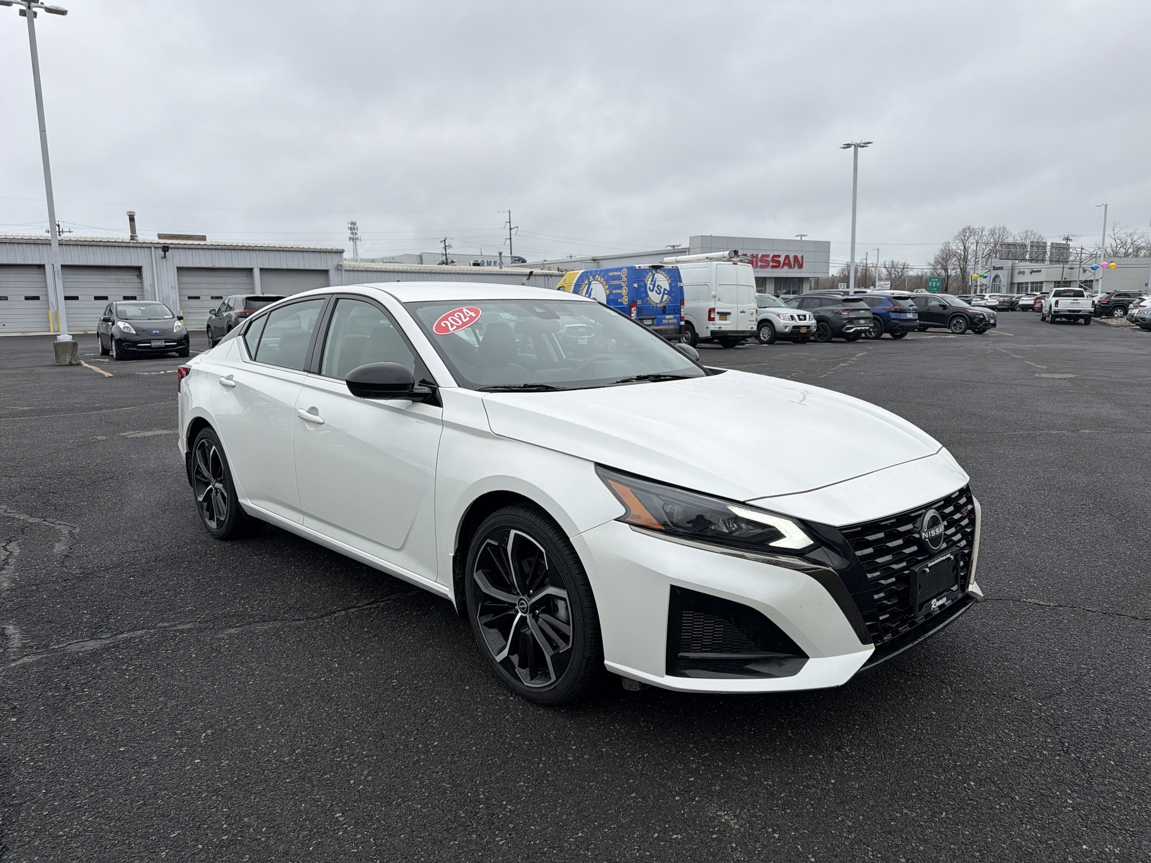 2024 Nissan Altima 2.5 SR