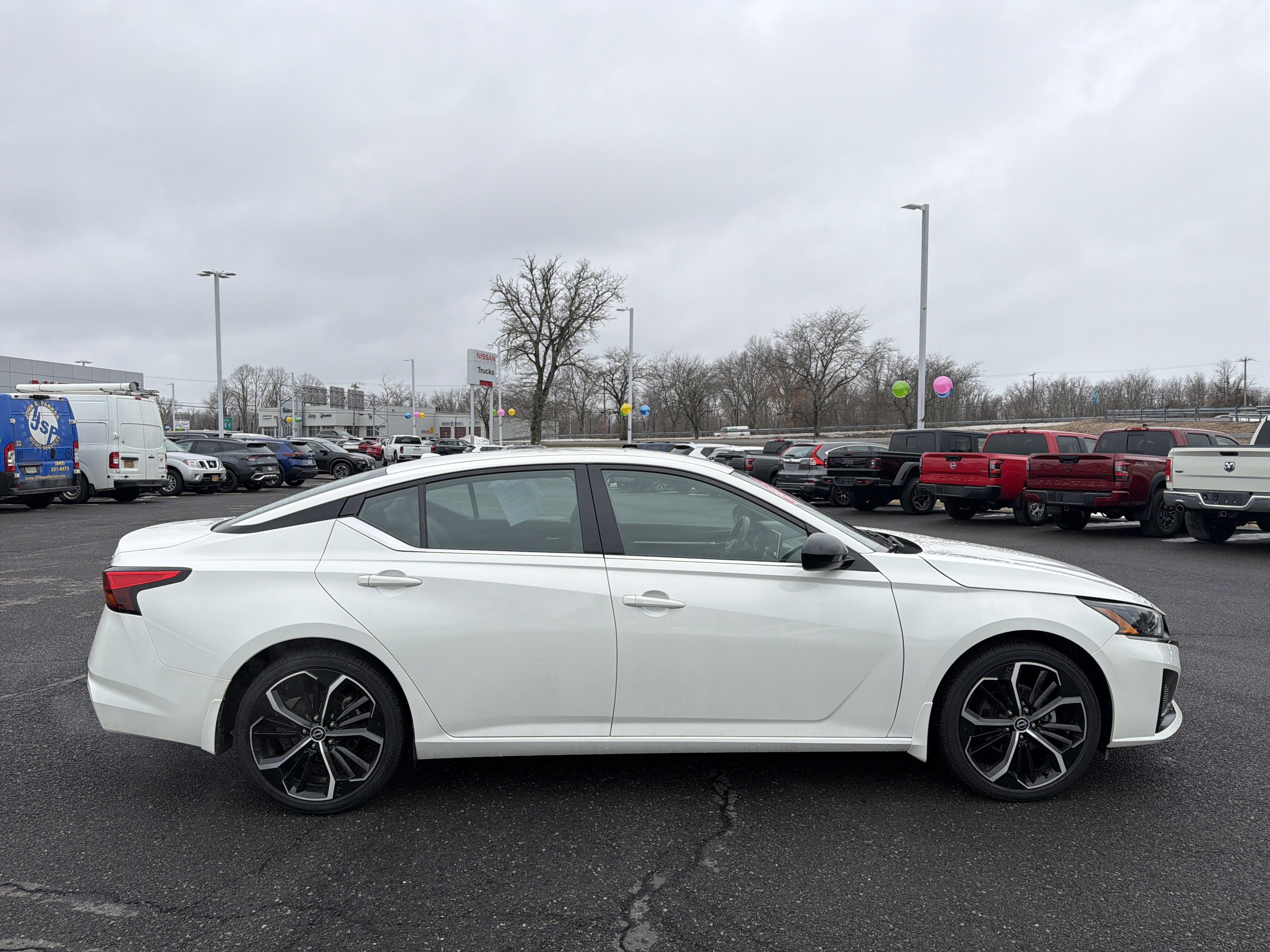 2024 Nissan Altima 2.5 SR