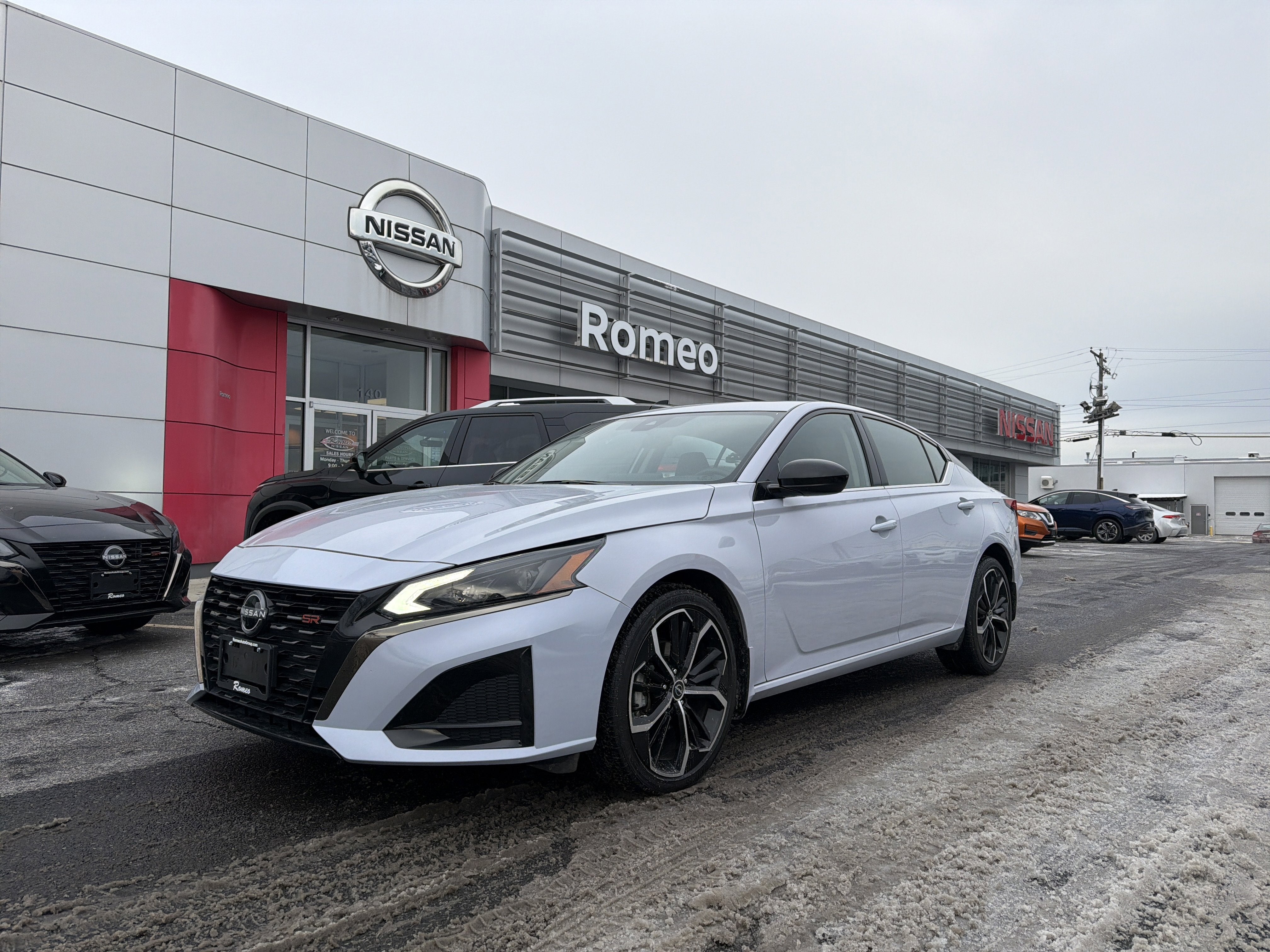 2023 Nissan Altima 2.5 SR
