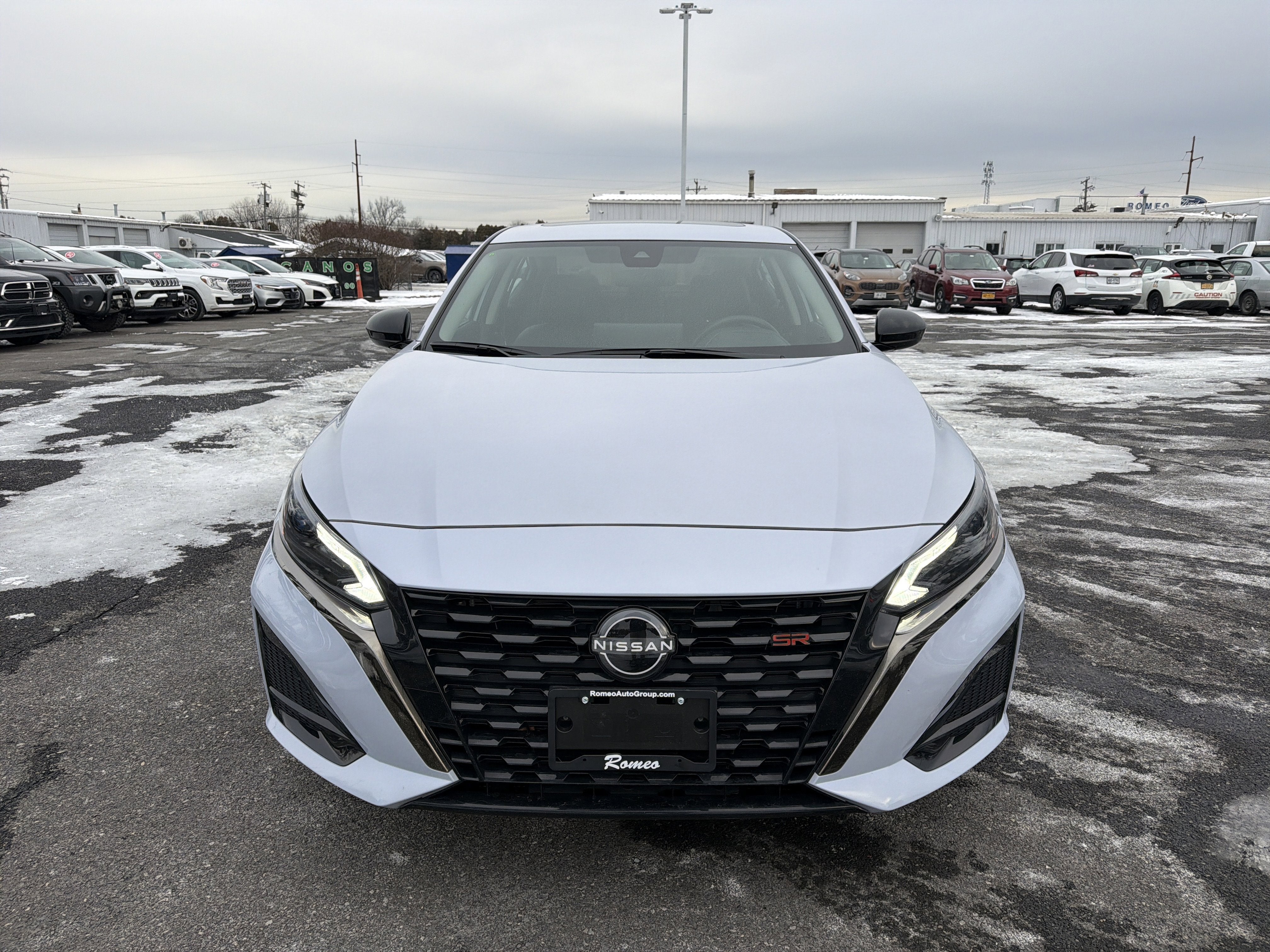 2023 Nissan Altima 2.5 SR