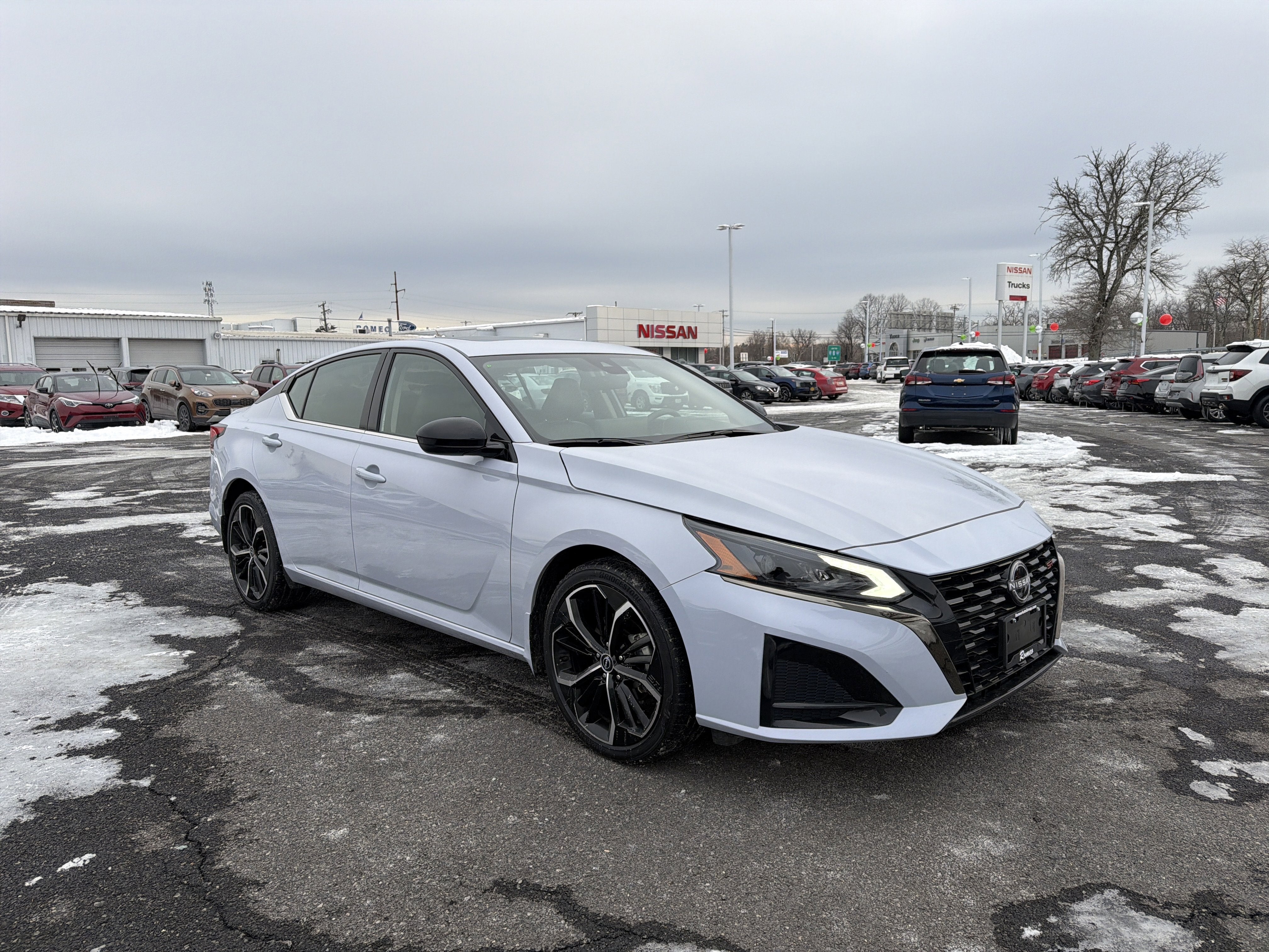 2023 Nissan Altima 2.5 SR