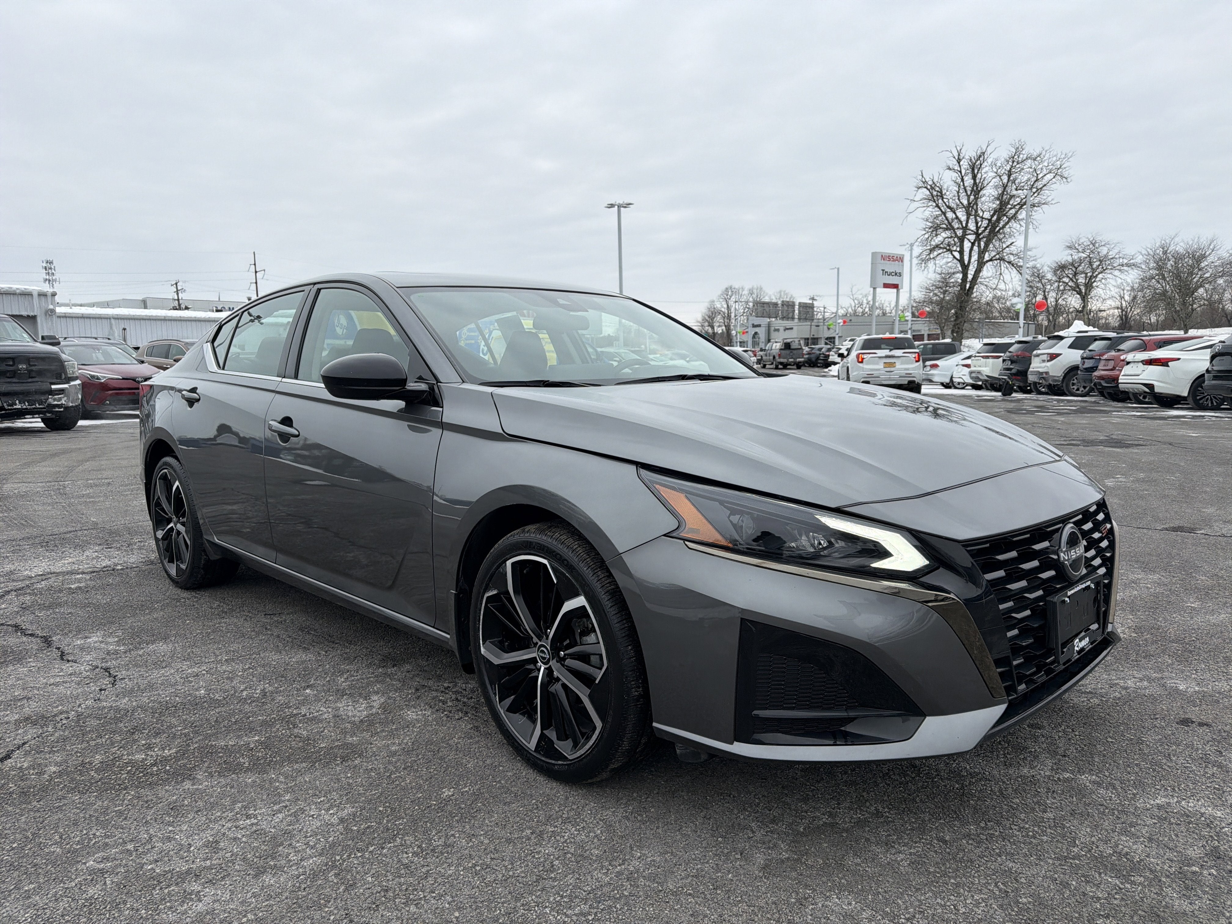 2023 Nissan Altima 2.5 SR