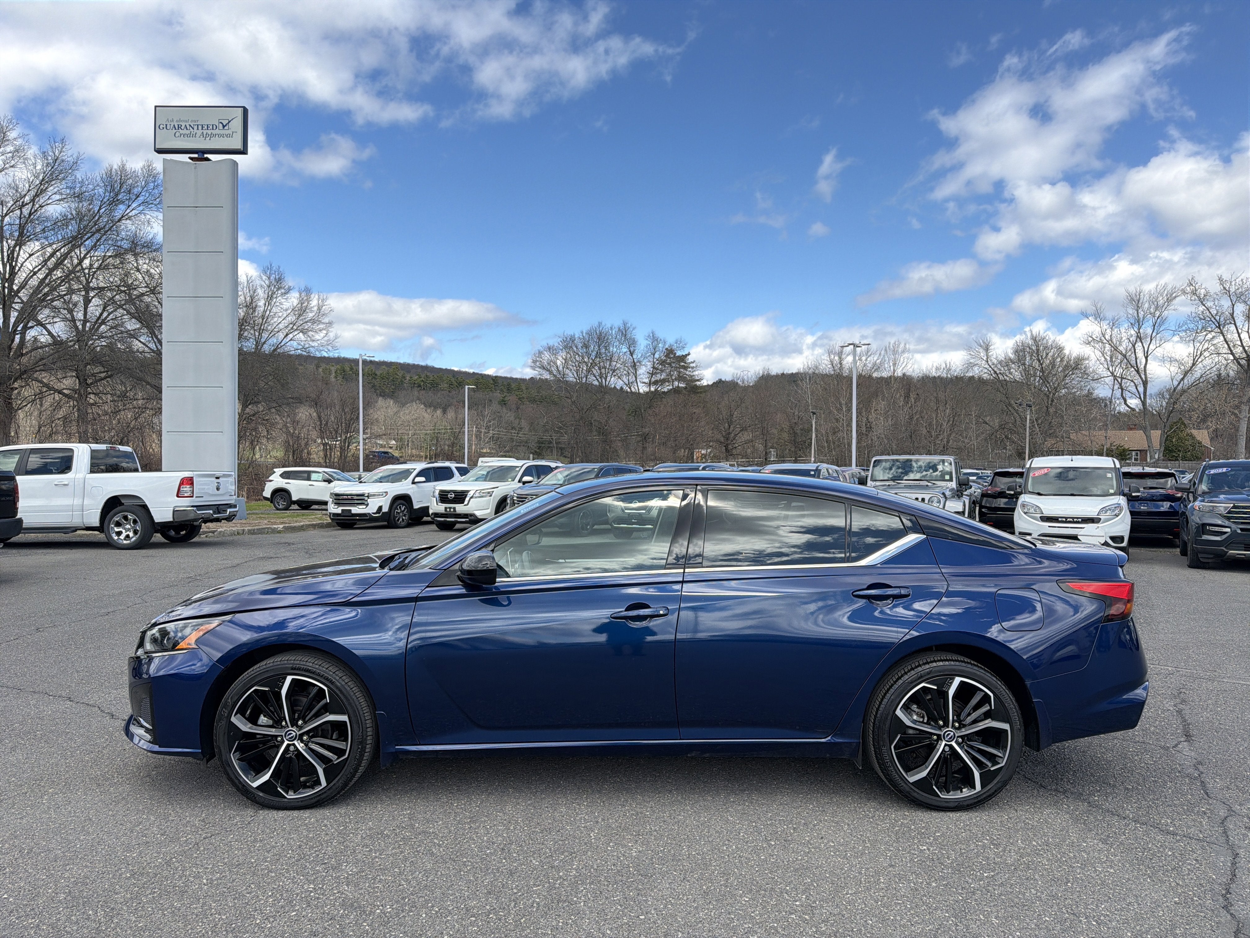 2024 Nissan Altima 2.5 SR