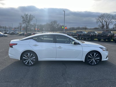 2021 Nissan Altima 2.5 SR