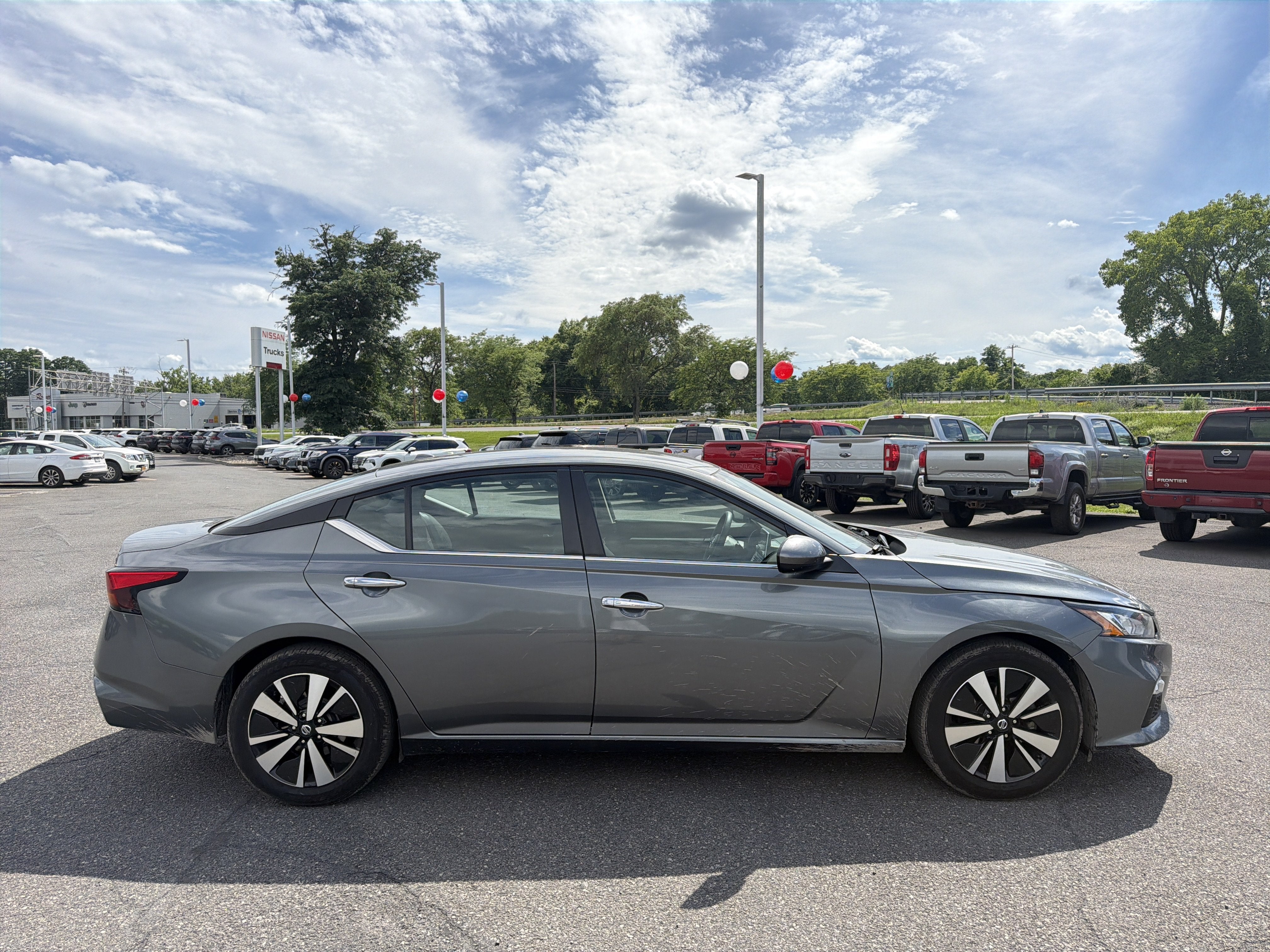 2022 Nissan Altima 2.5 SV