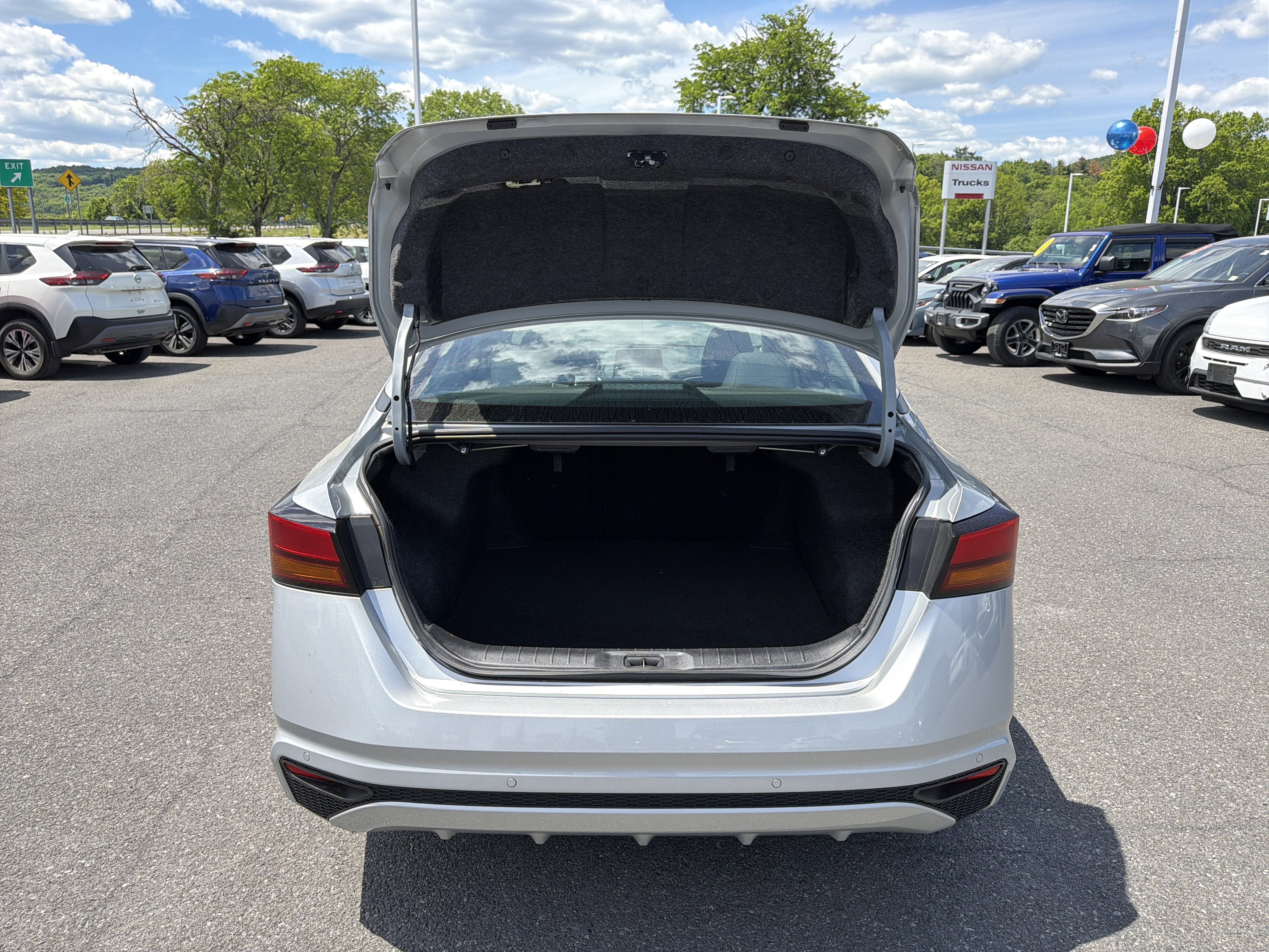 2024 Nissan Altima 2.5 SV