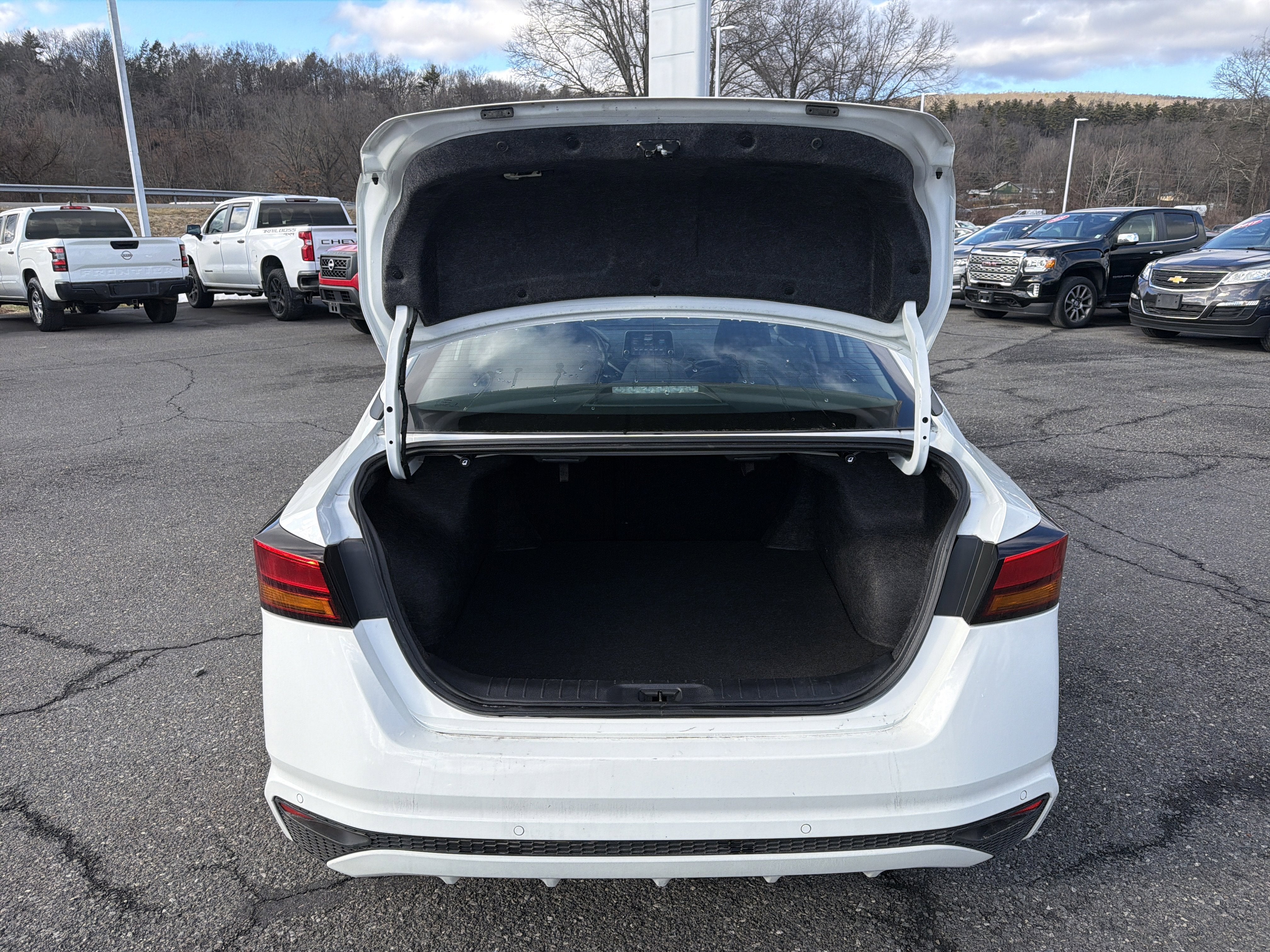 2025 Nissan Altima 2.5 SV