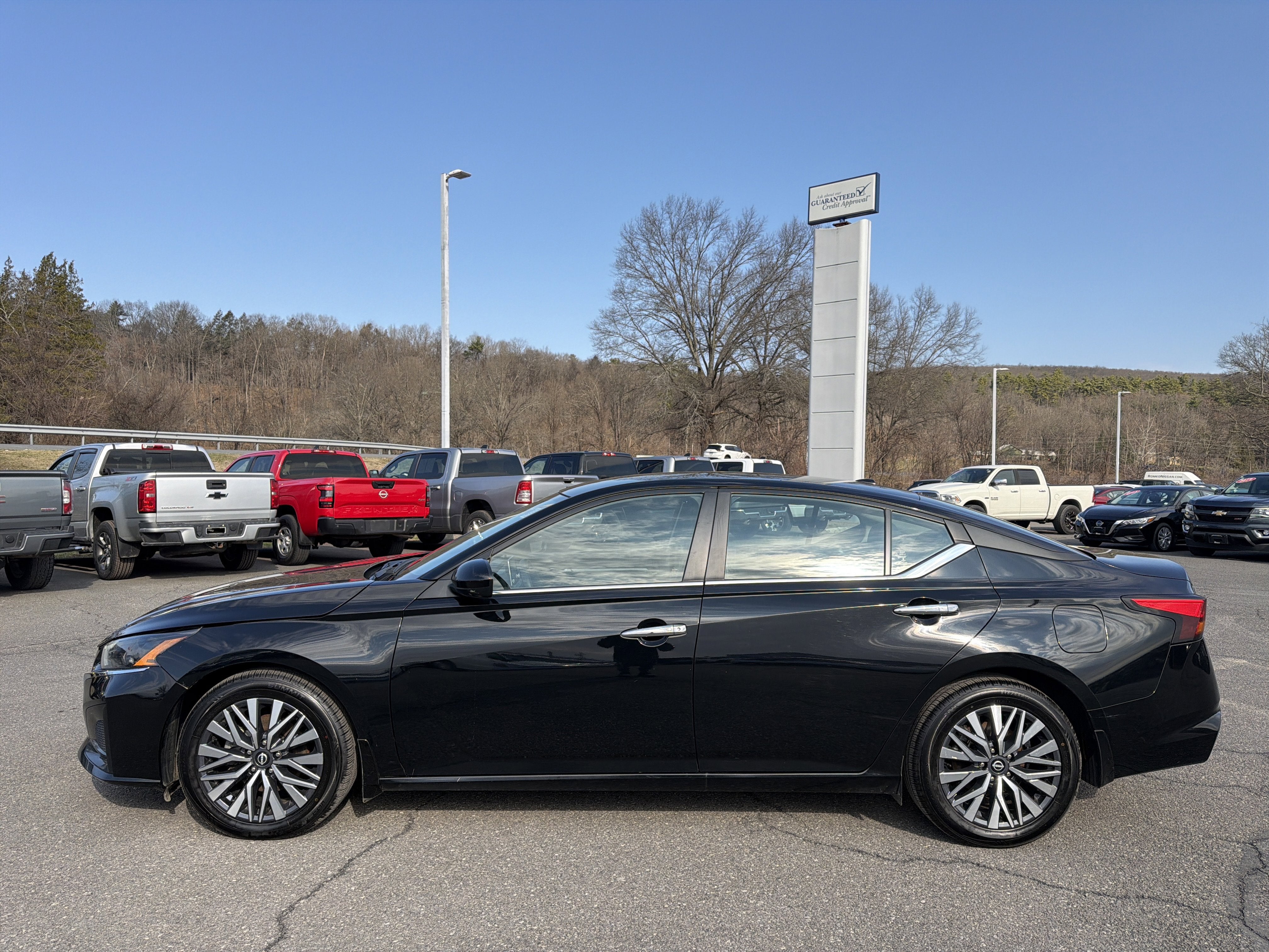 2023 Nissan Altima 2.5 SV