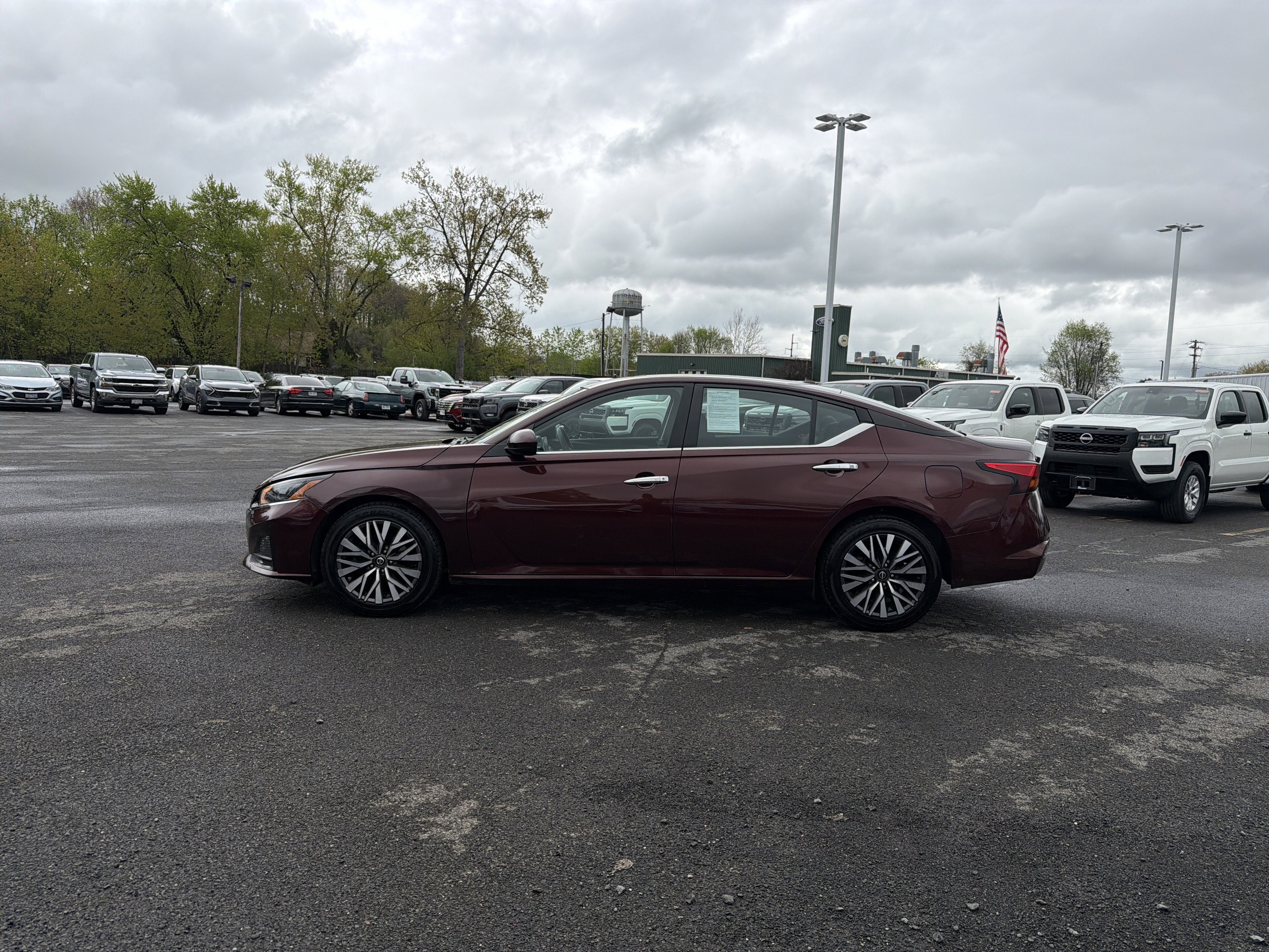 2023 Nissan Altima 2.5 SV