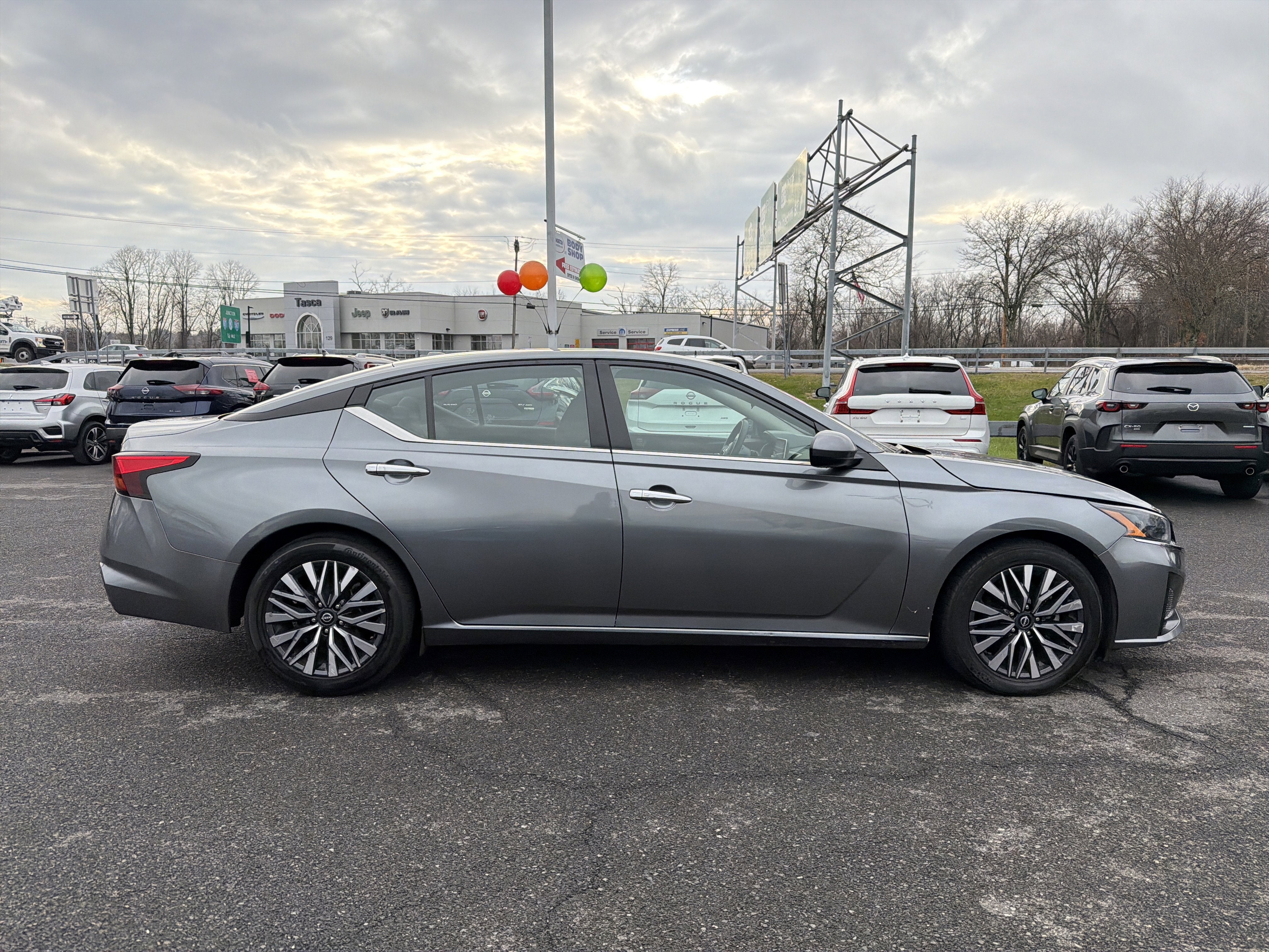 2023 Nissan Altima 2.5 SV