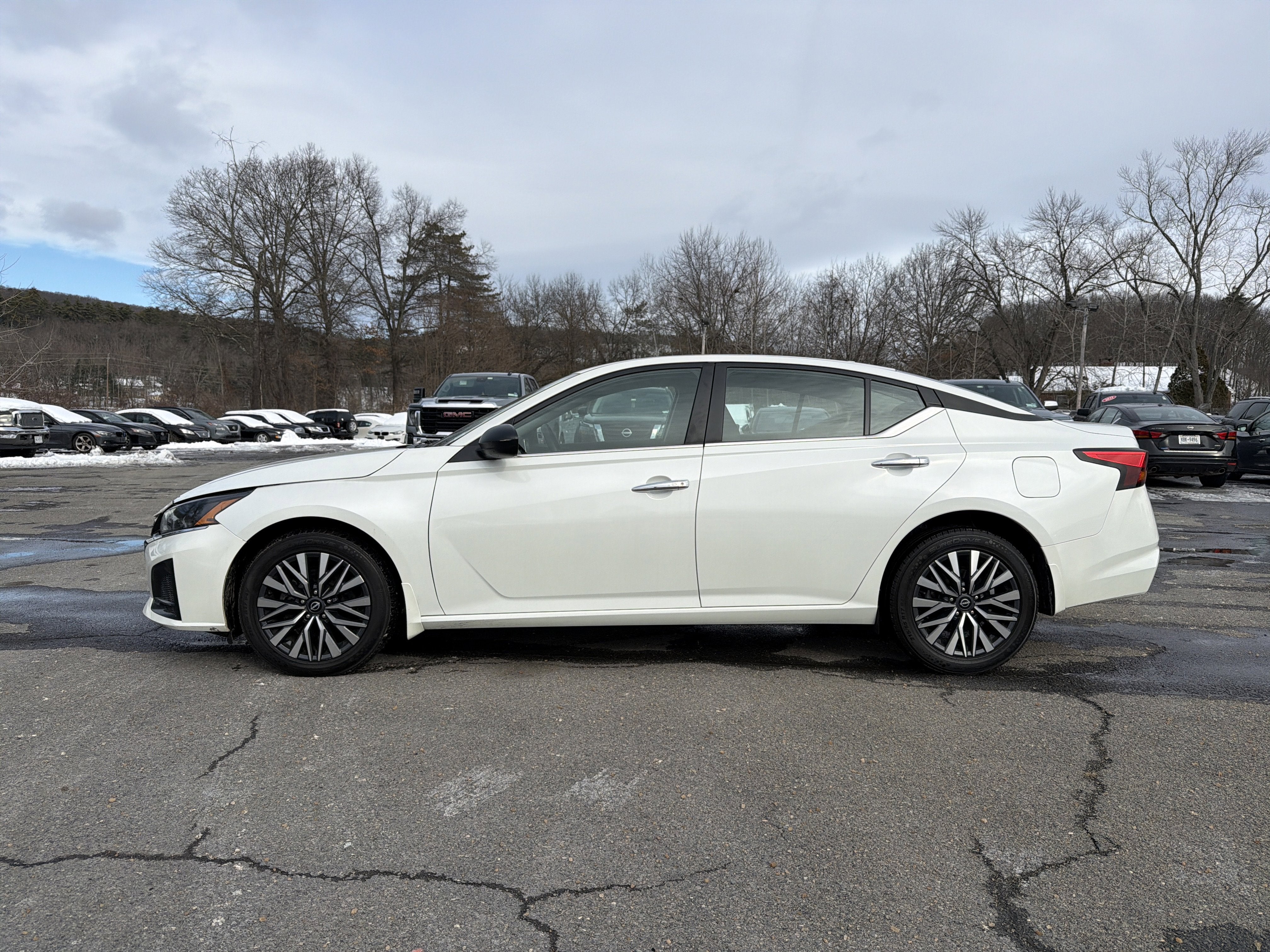 2024 Nissan Altima 2.5 SV