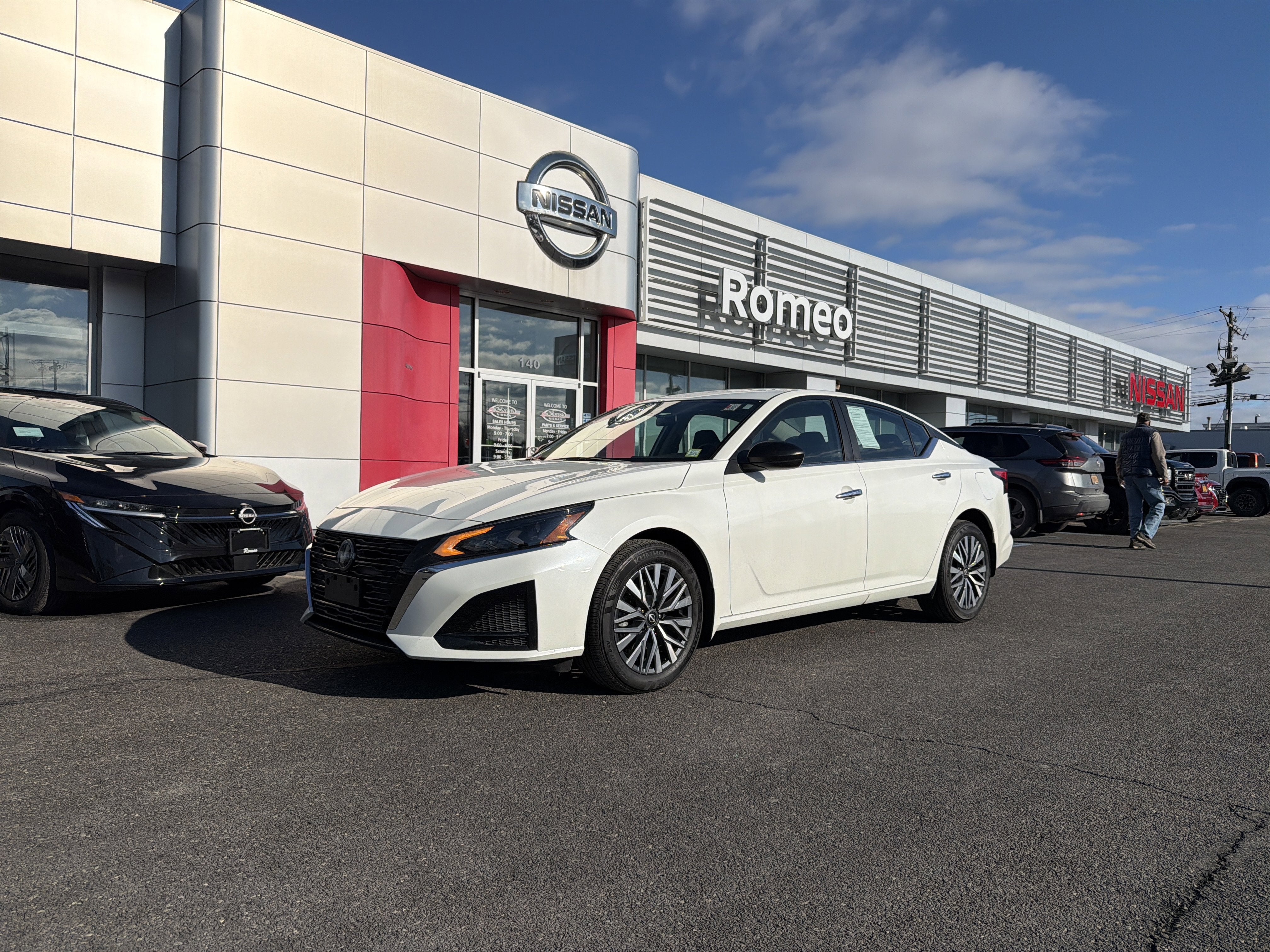 2024 Nissan Altima 2.5 SV