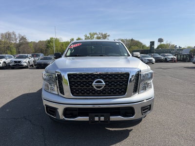2017 Nissan Titan SV