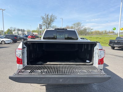 2017 Nissan Titan SV