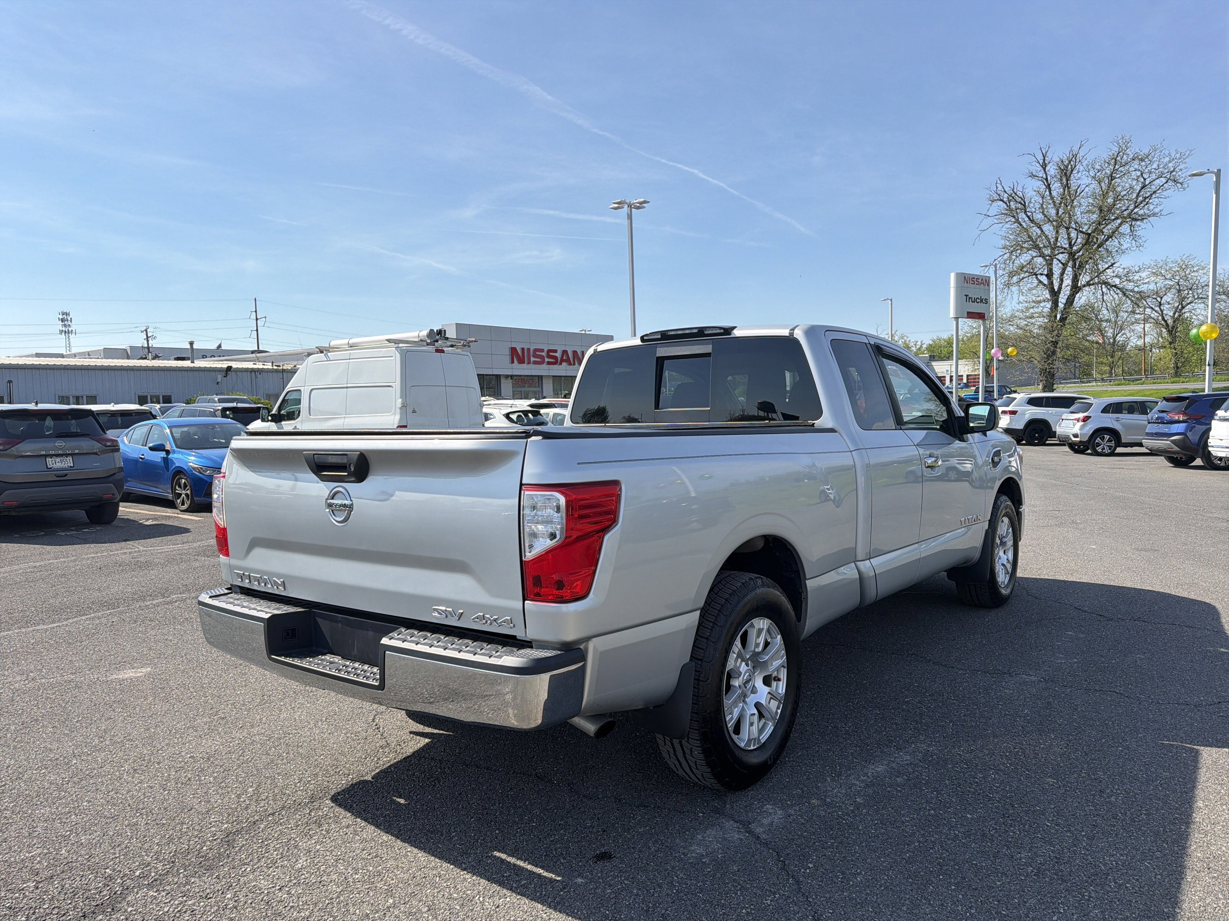 2017 Nissan Titan SV