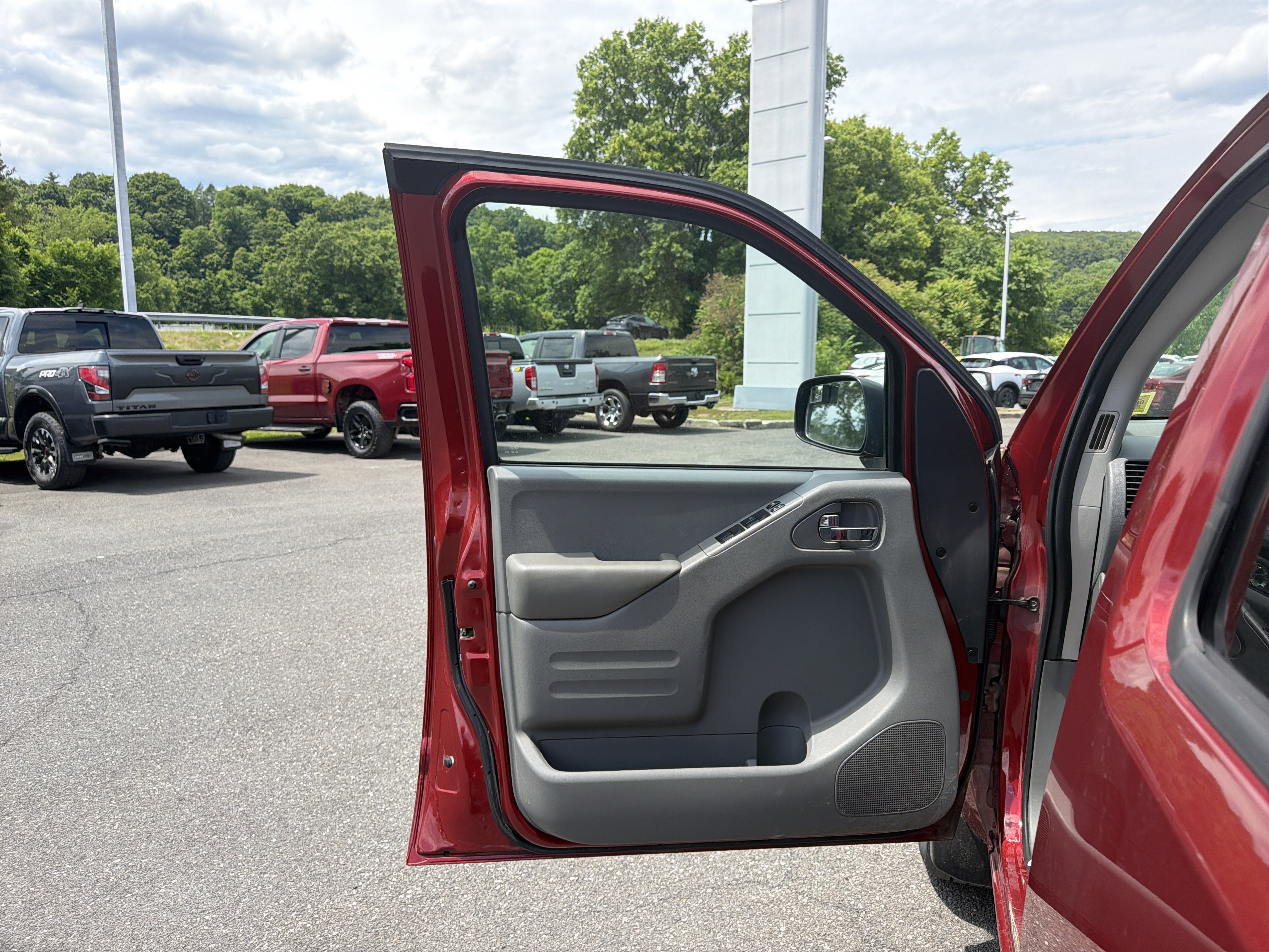 2020 Nissan Frontier SV