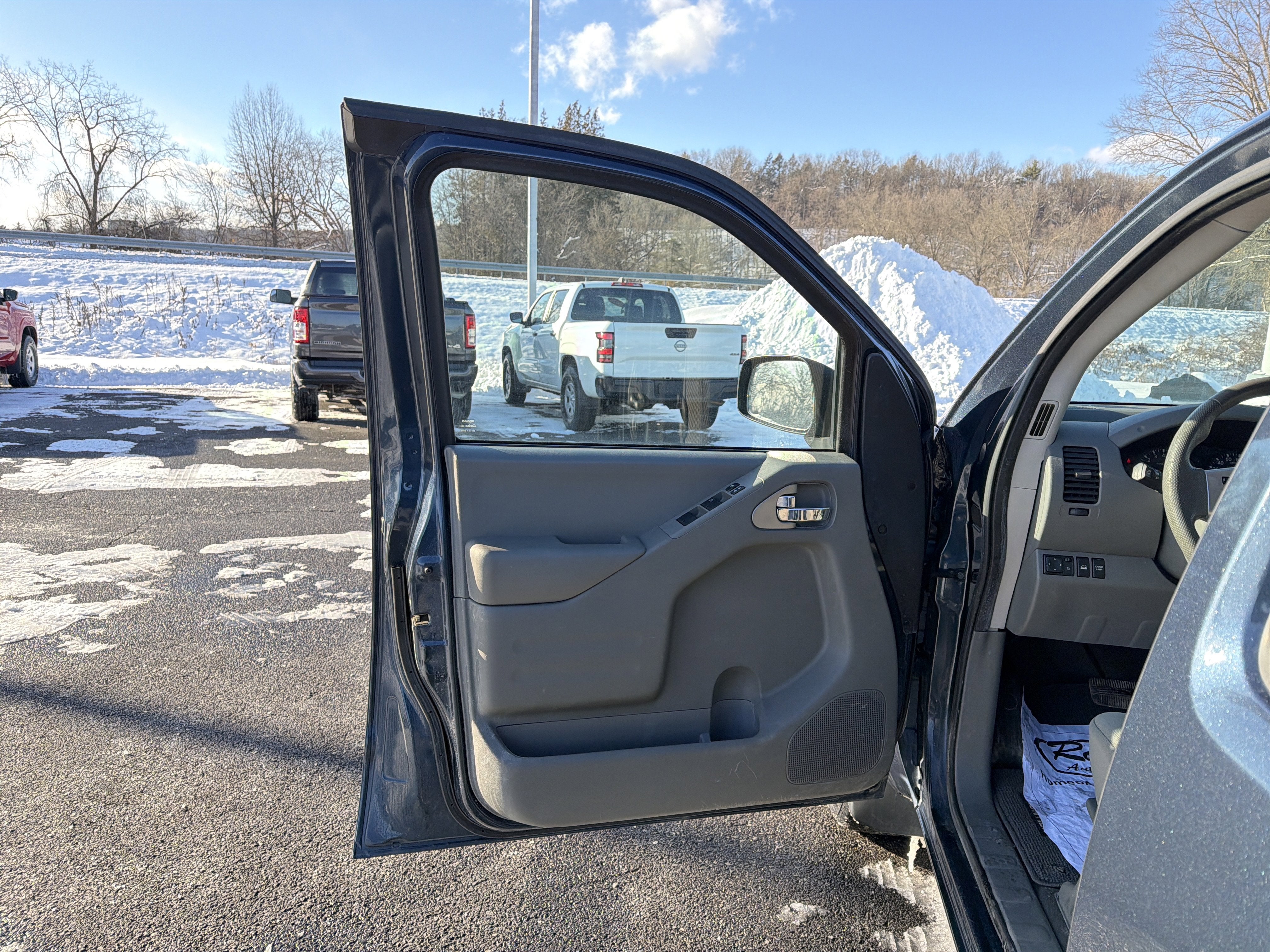 2021 Nissan Frontier SV