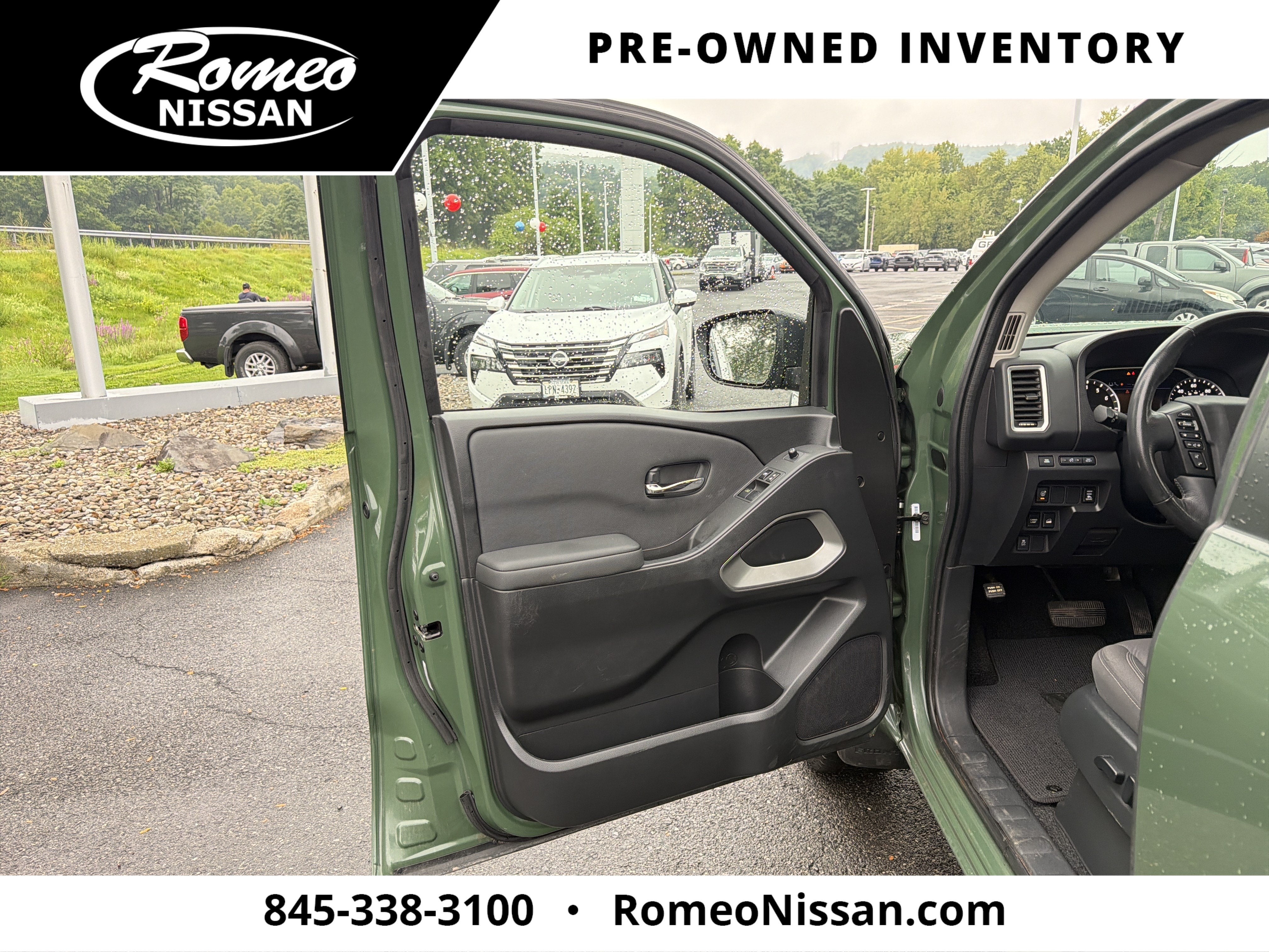 2024 Nissan Frontier SV