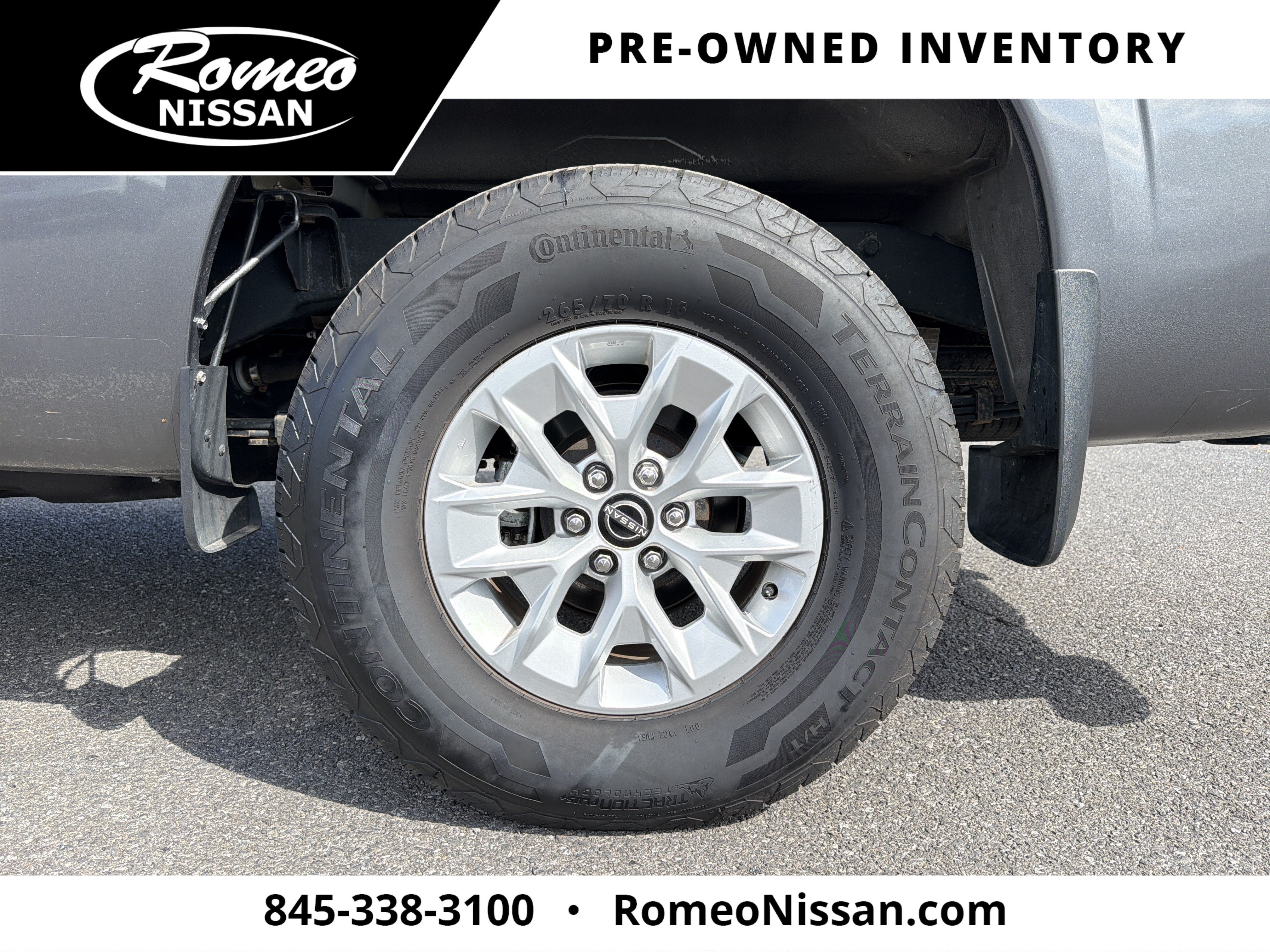 2024 Nissan Frontier SV