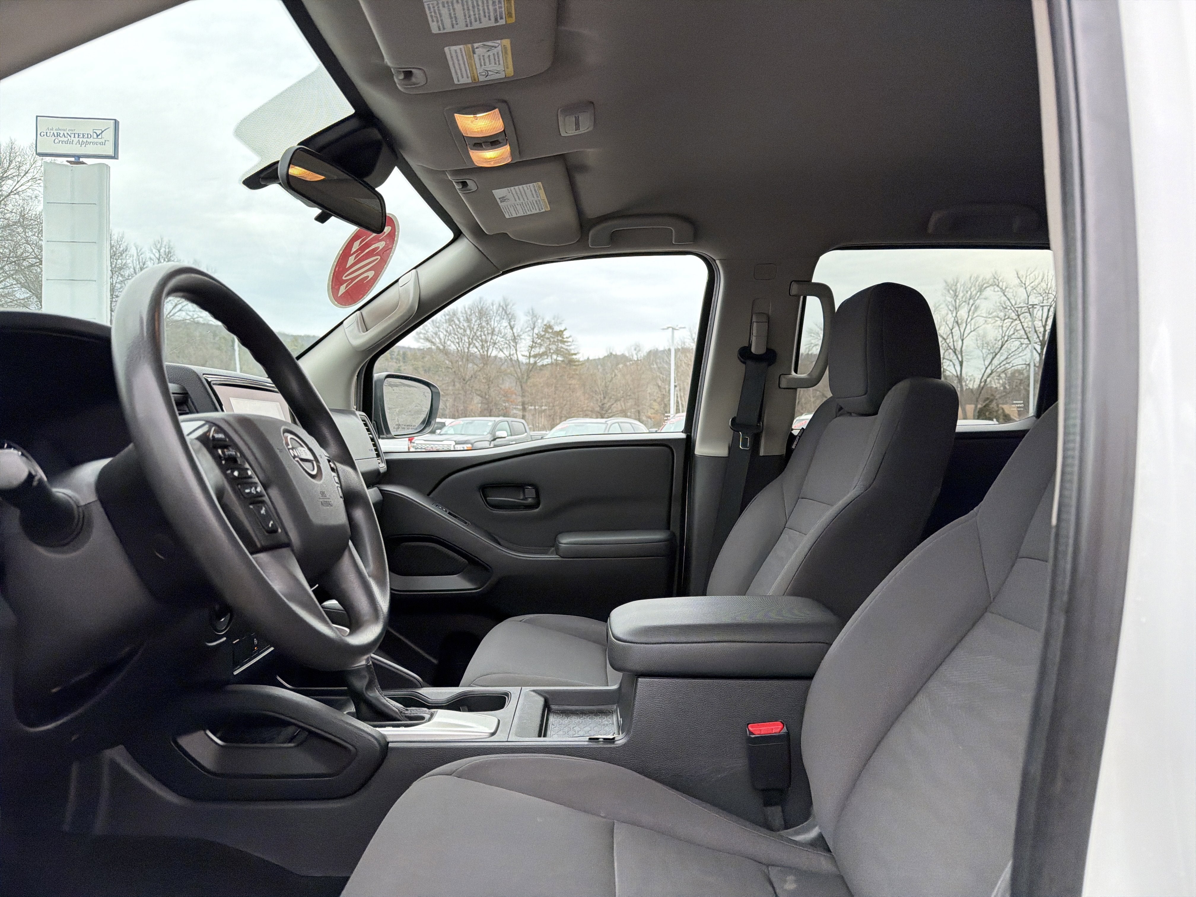 2022 Nissan Frontier S