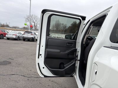 2022 Nissan Frontier S