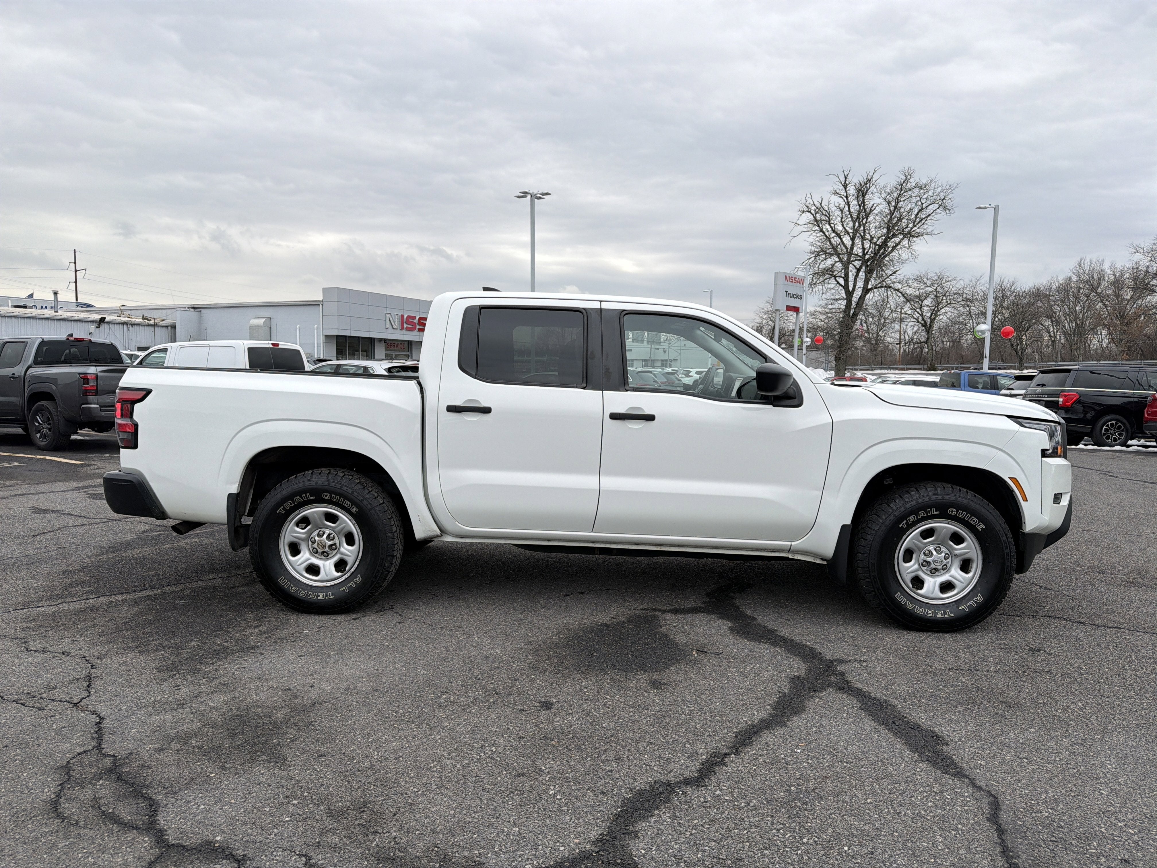 2022 Nissan Frontier S