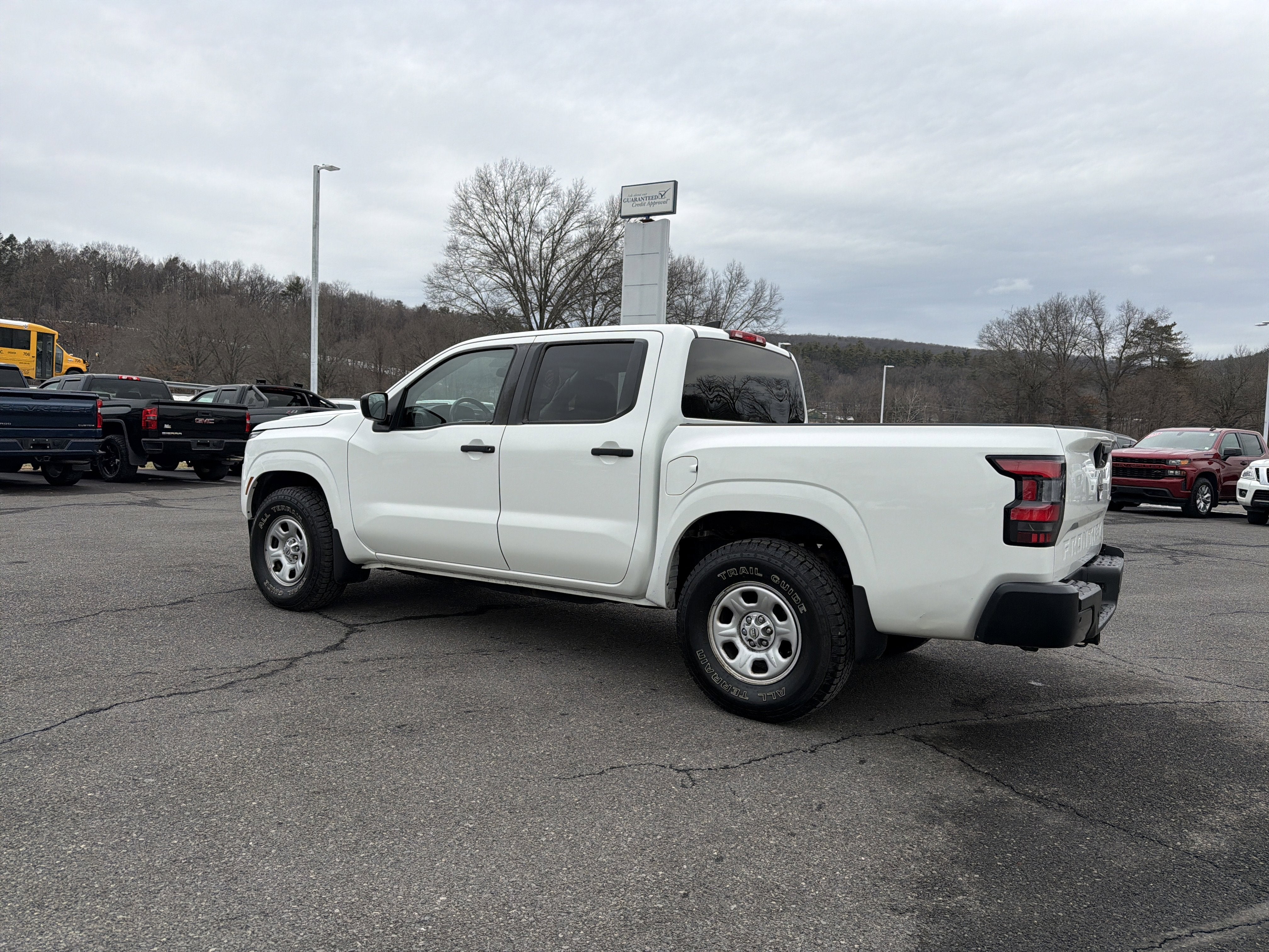 2022 Nissan Frontier S