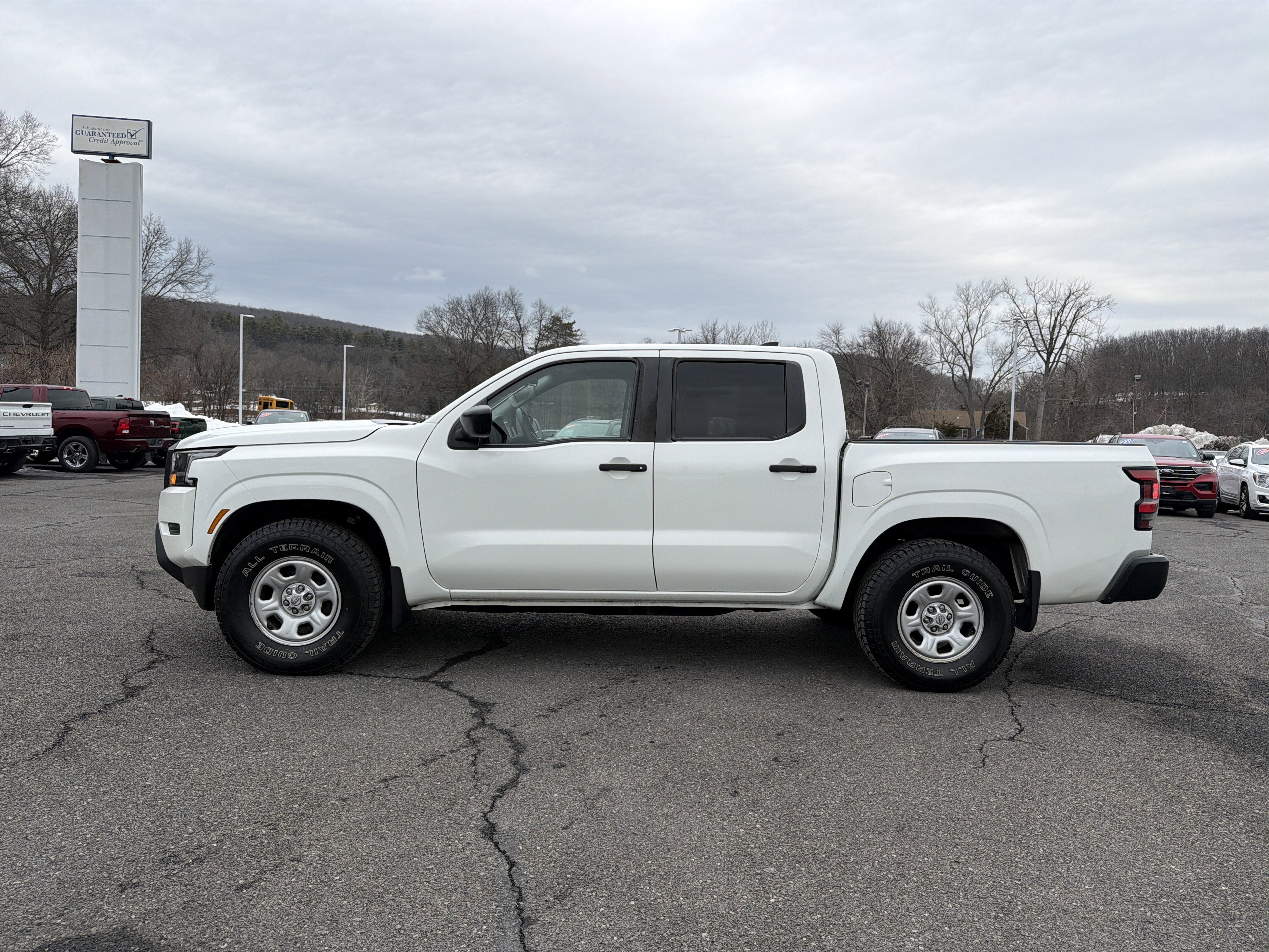 2022 Nissan Frontier S