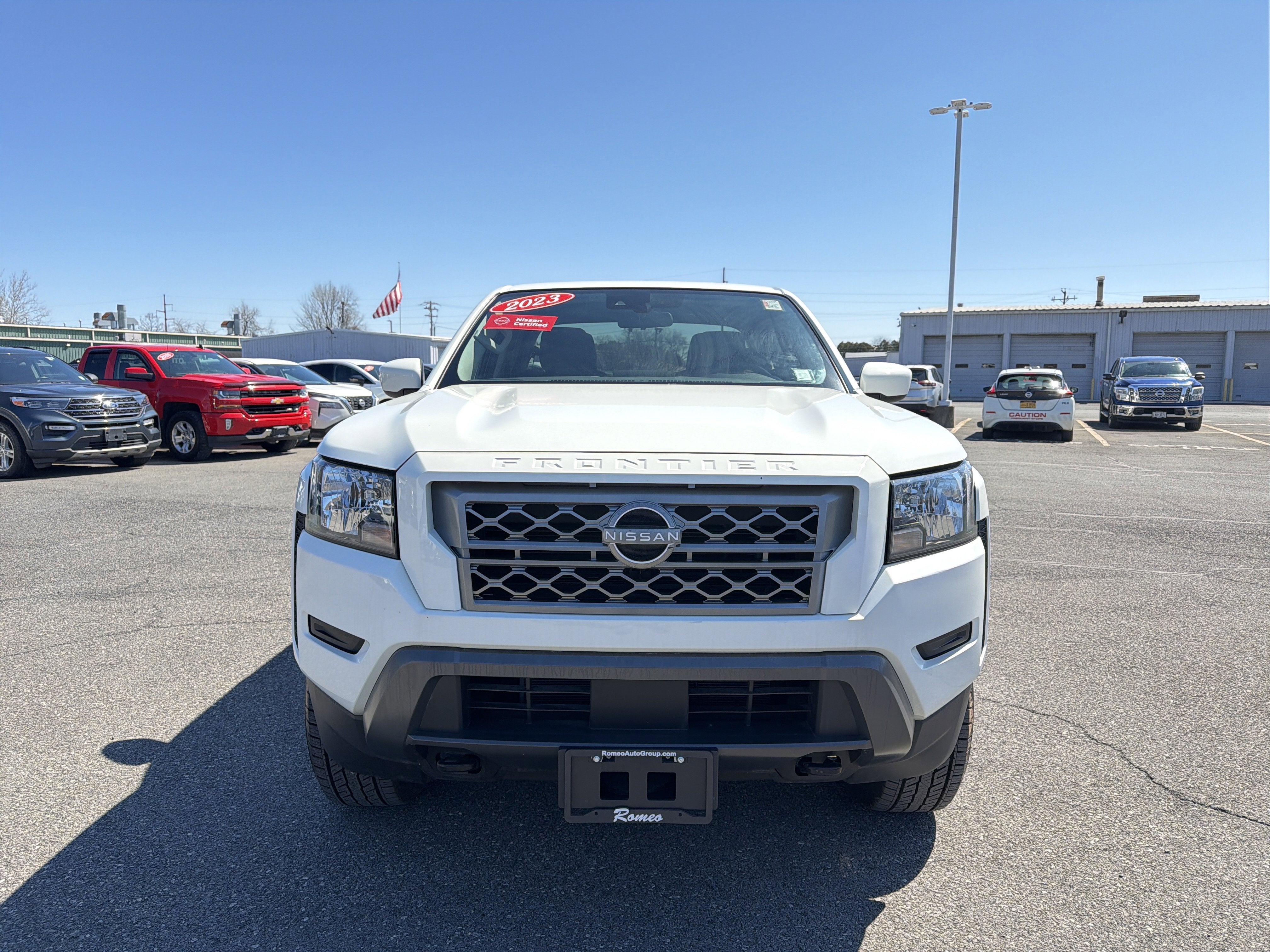 2023 Nissan Frontier SV