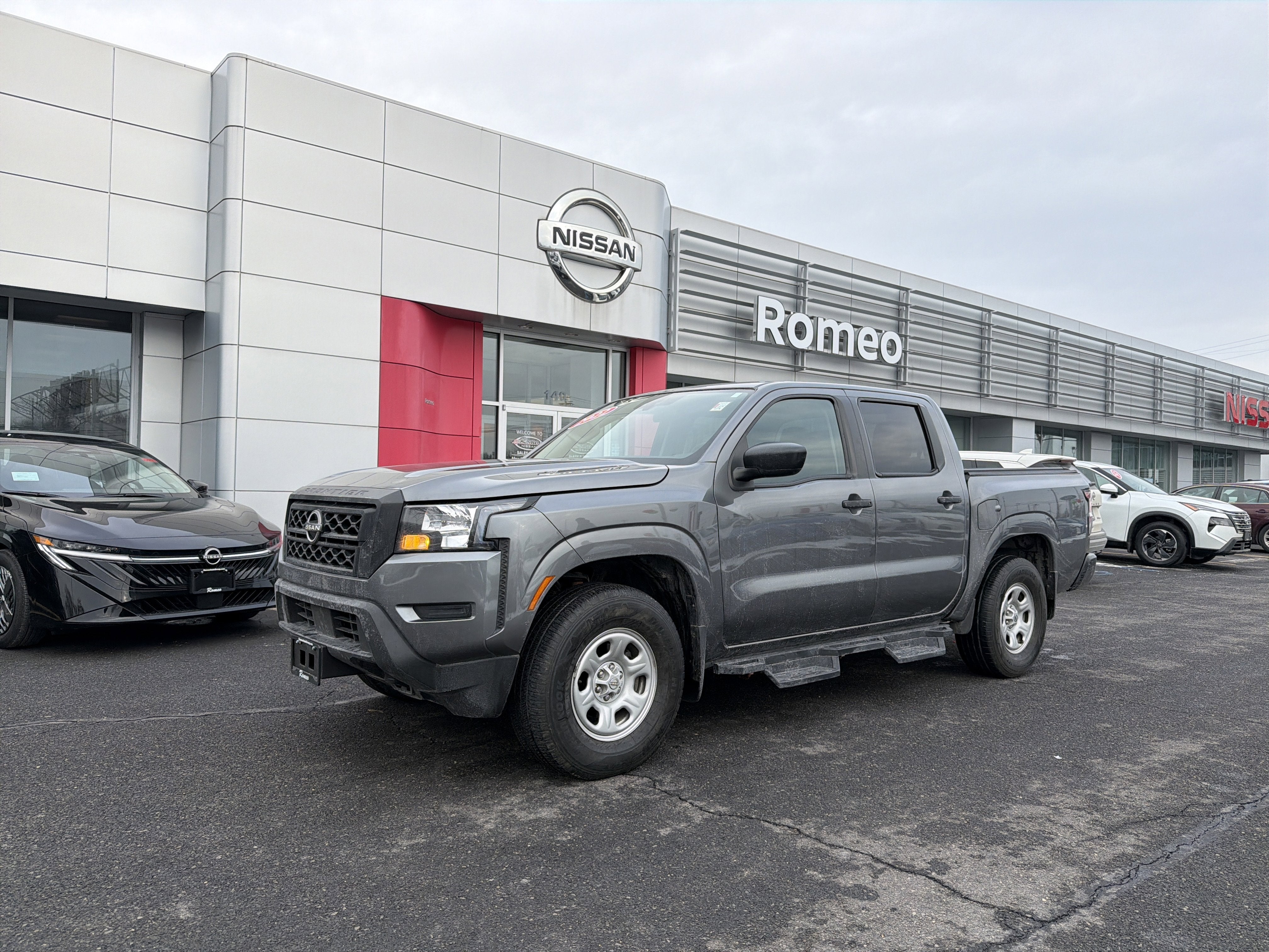 2022 Nissan Frontier S