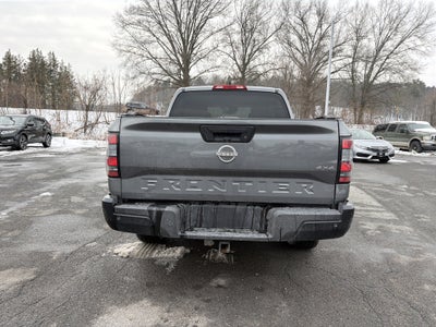 2022 Nissan Frontier S