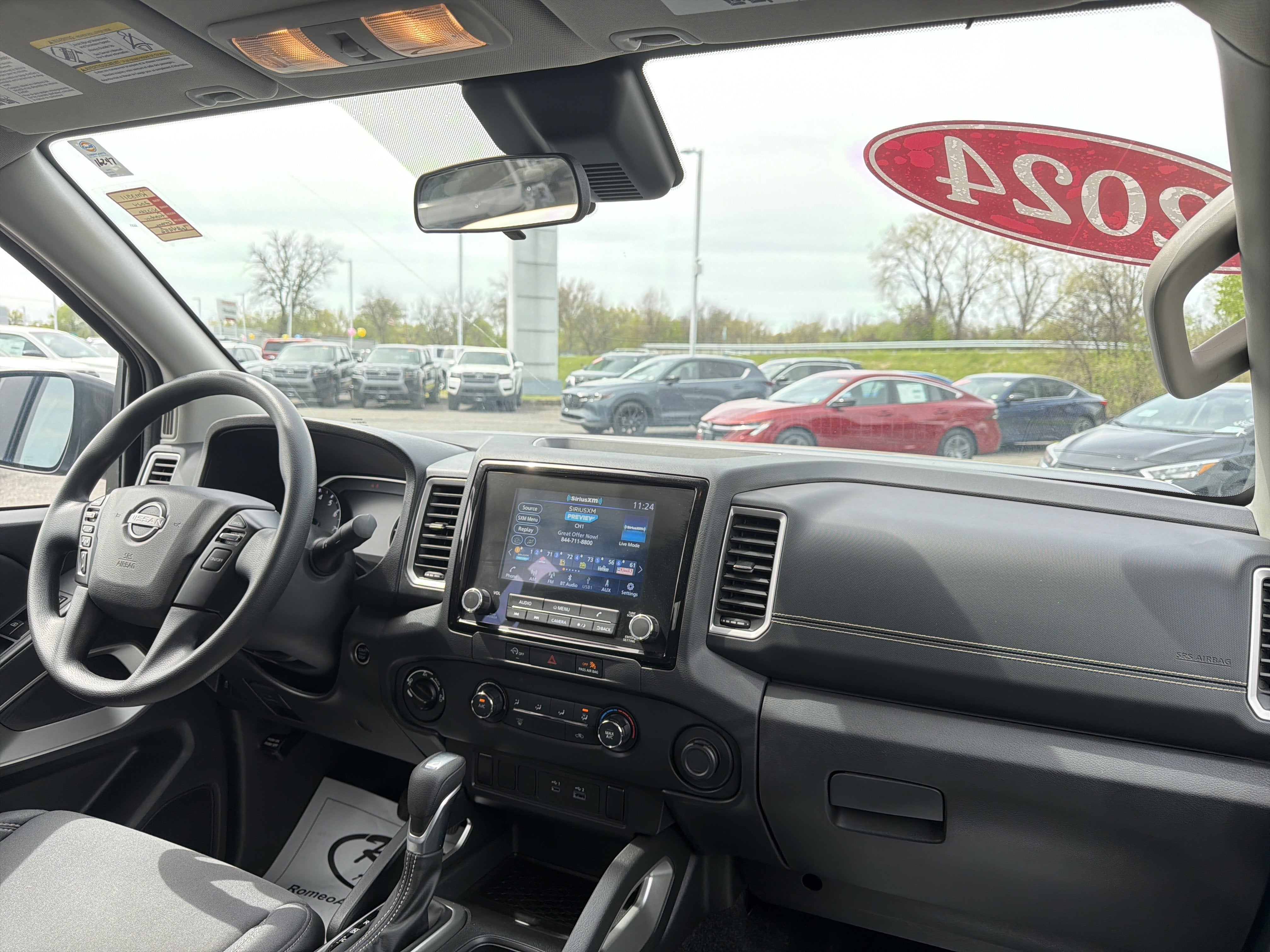 2024 Nissan Frontier SV