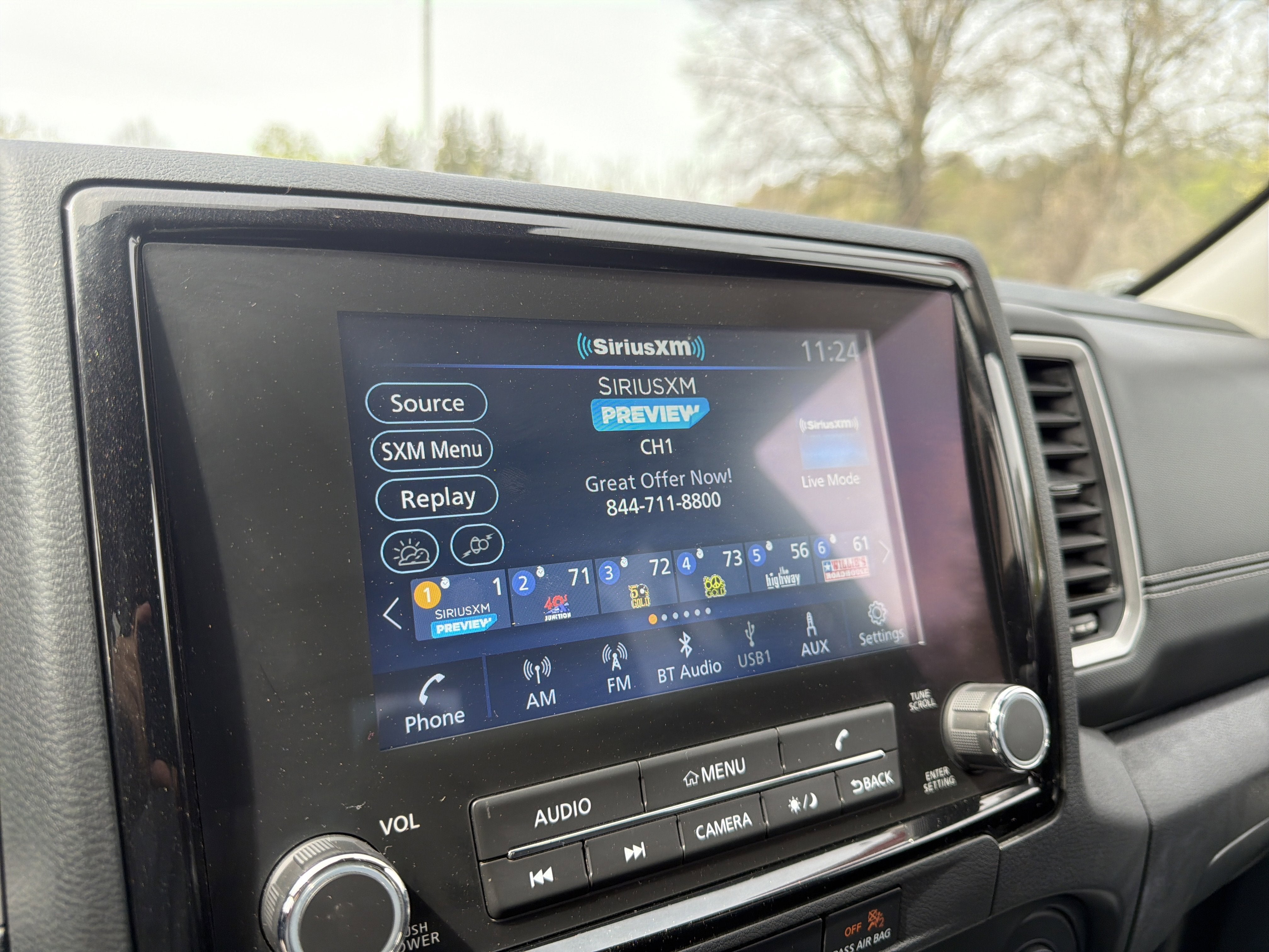 2024 Nissan Frontier SV