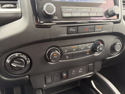 2024 Nissan Frontier SV