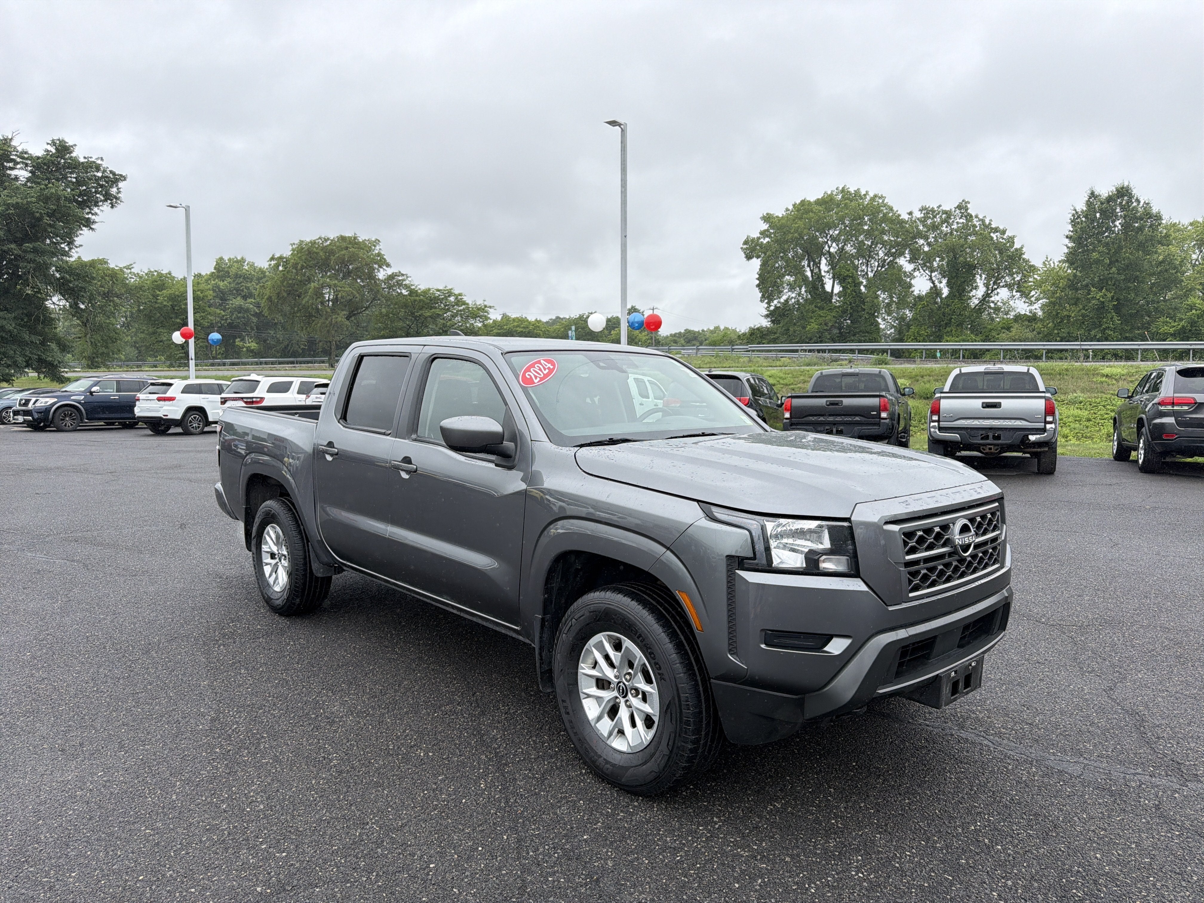 2024 Nissan Frontier SV