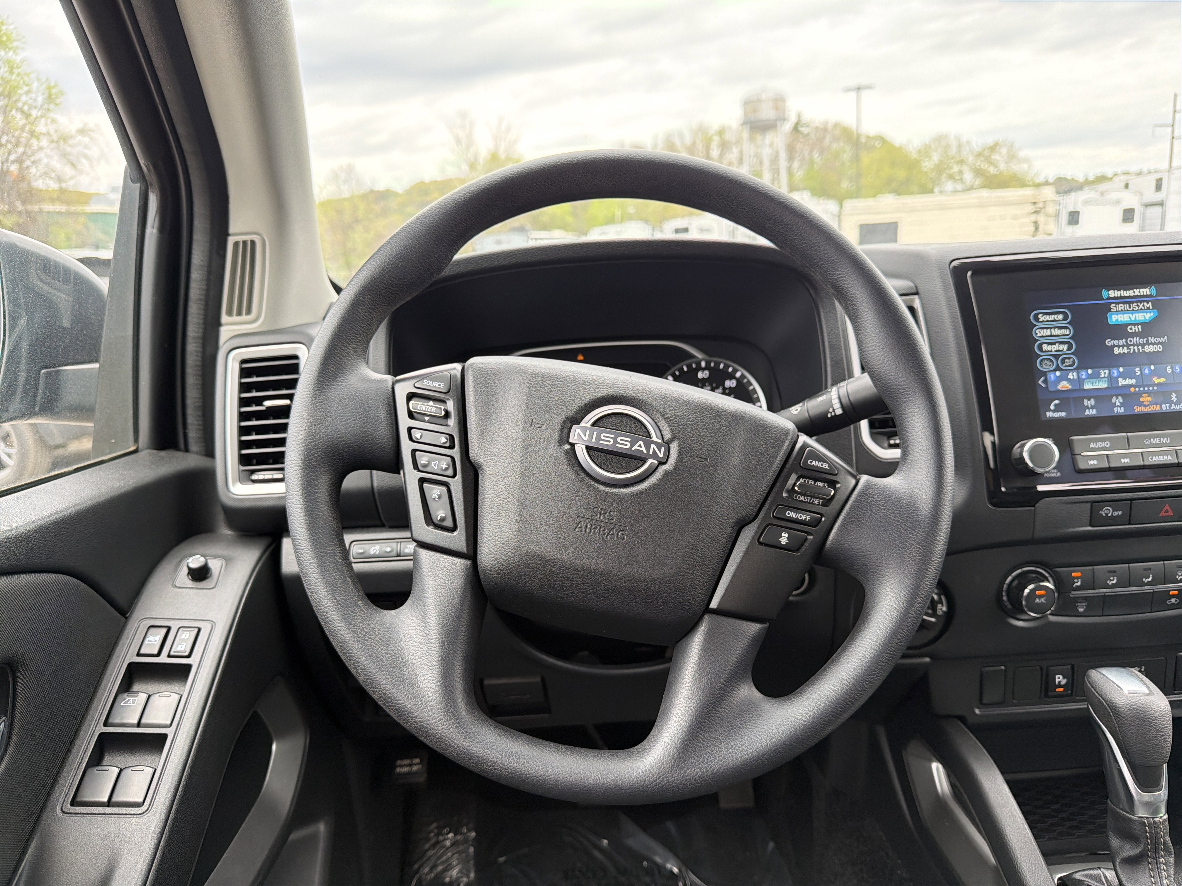 2024 Nissan Frontier SV