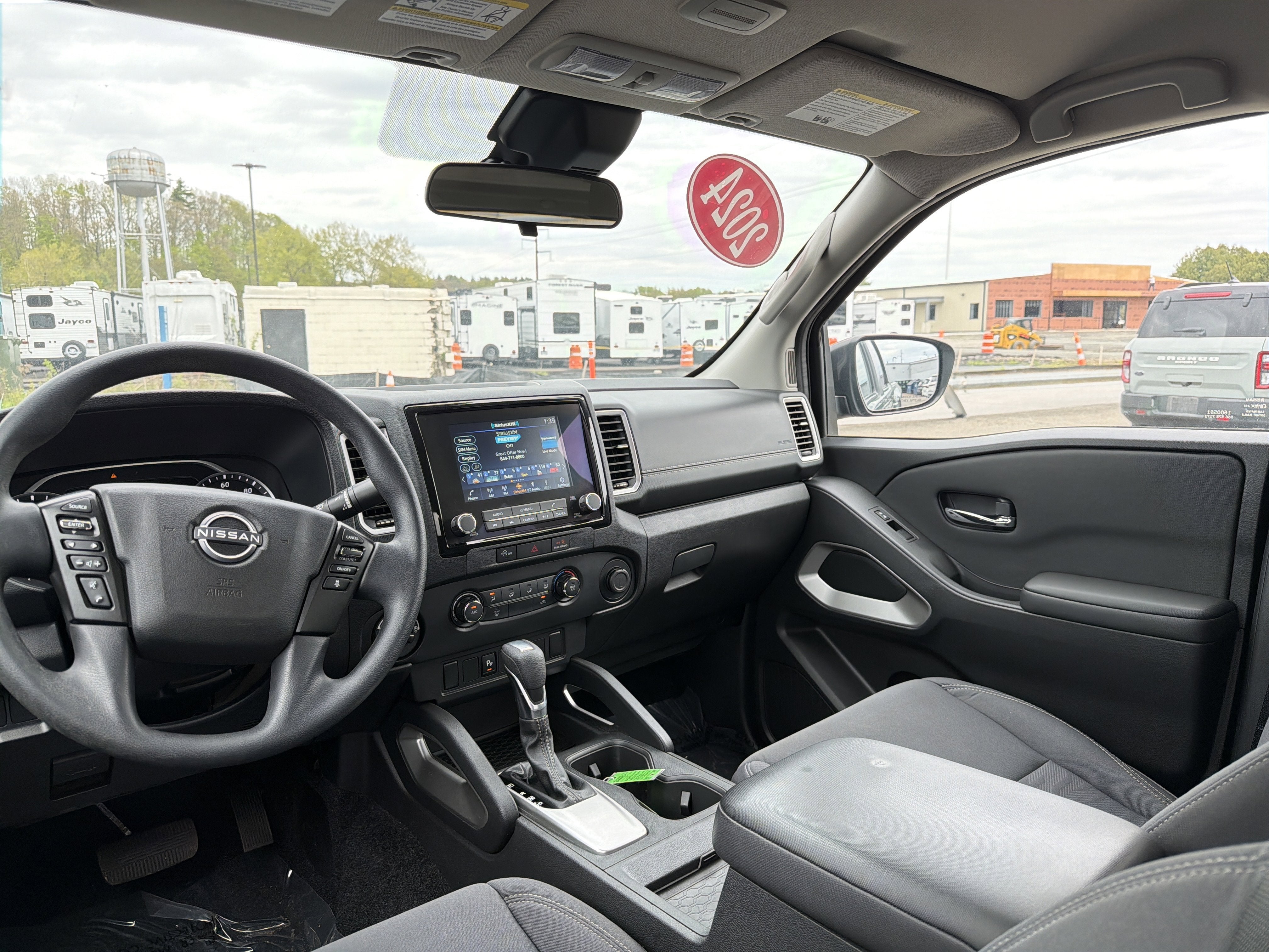 2024 Nissan Frontier SV