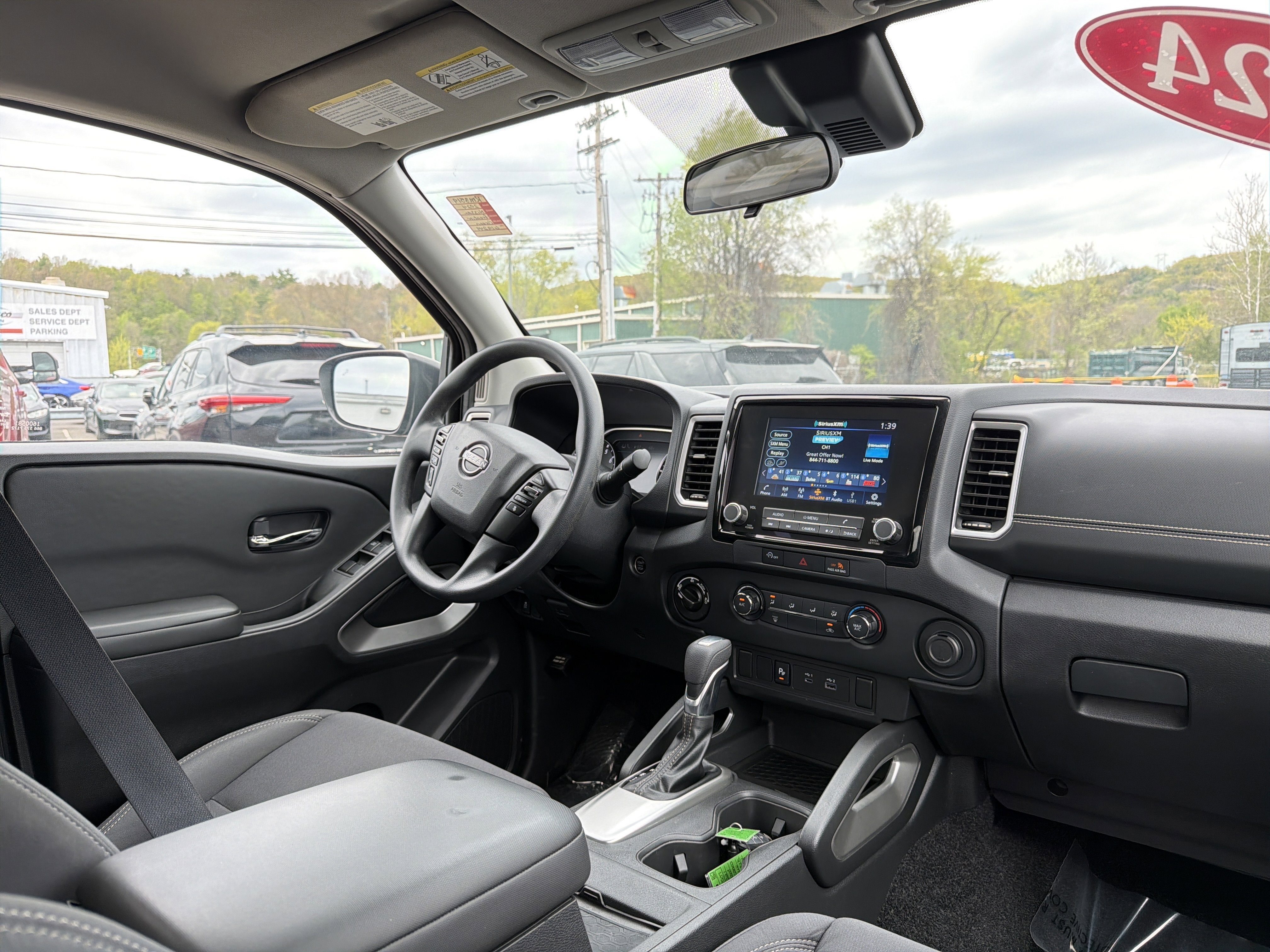 2024 Nissan Frontier SV