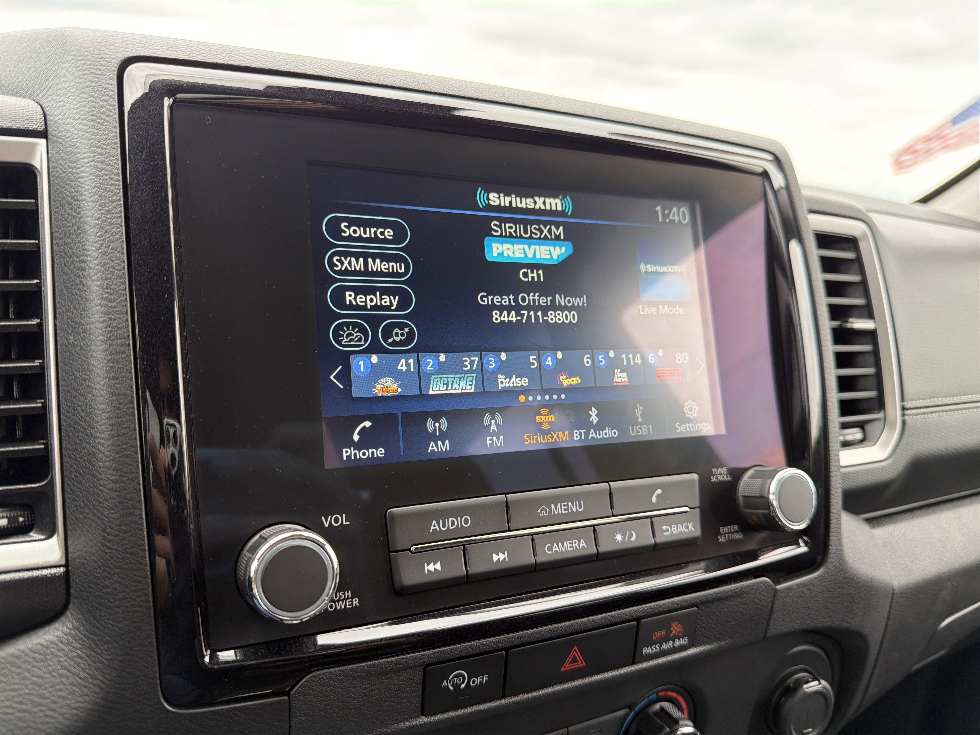 2024 Nissan Frontier SV