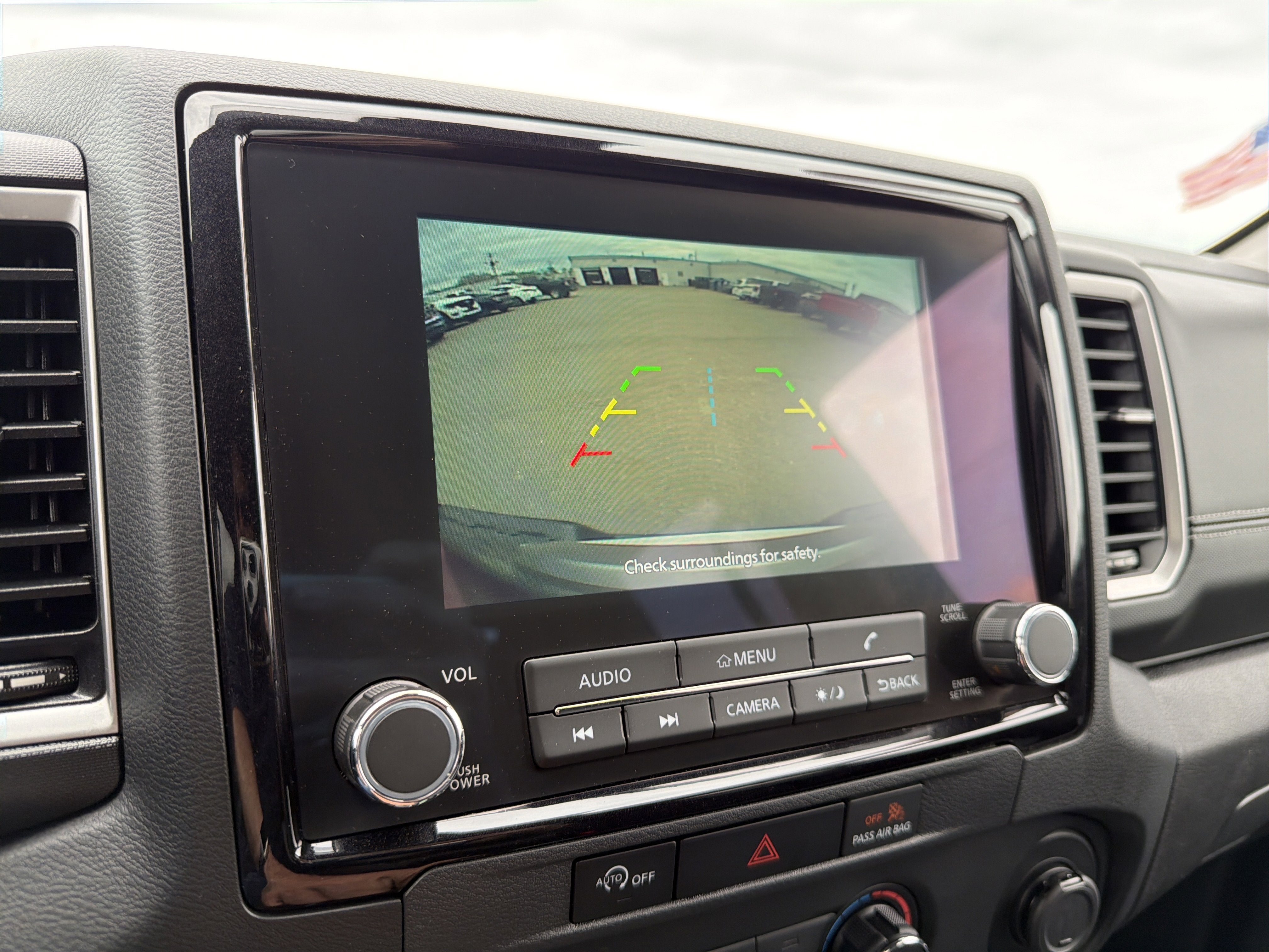 2024 Nissan Frontier SV