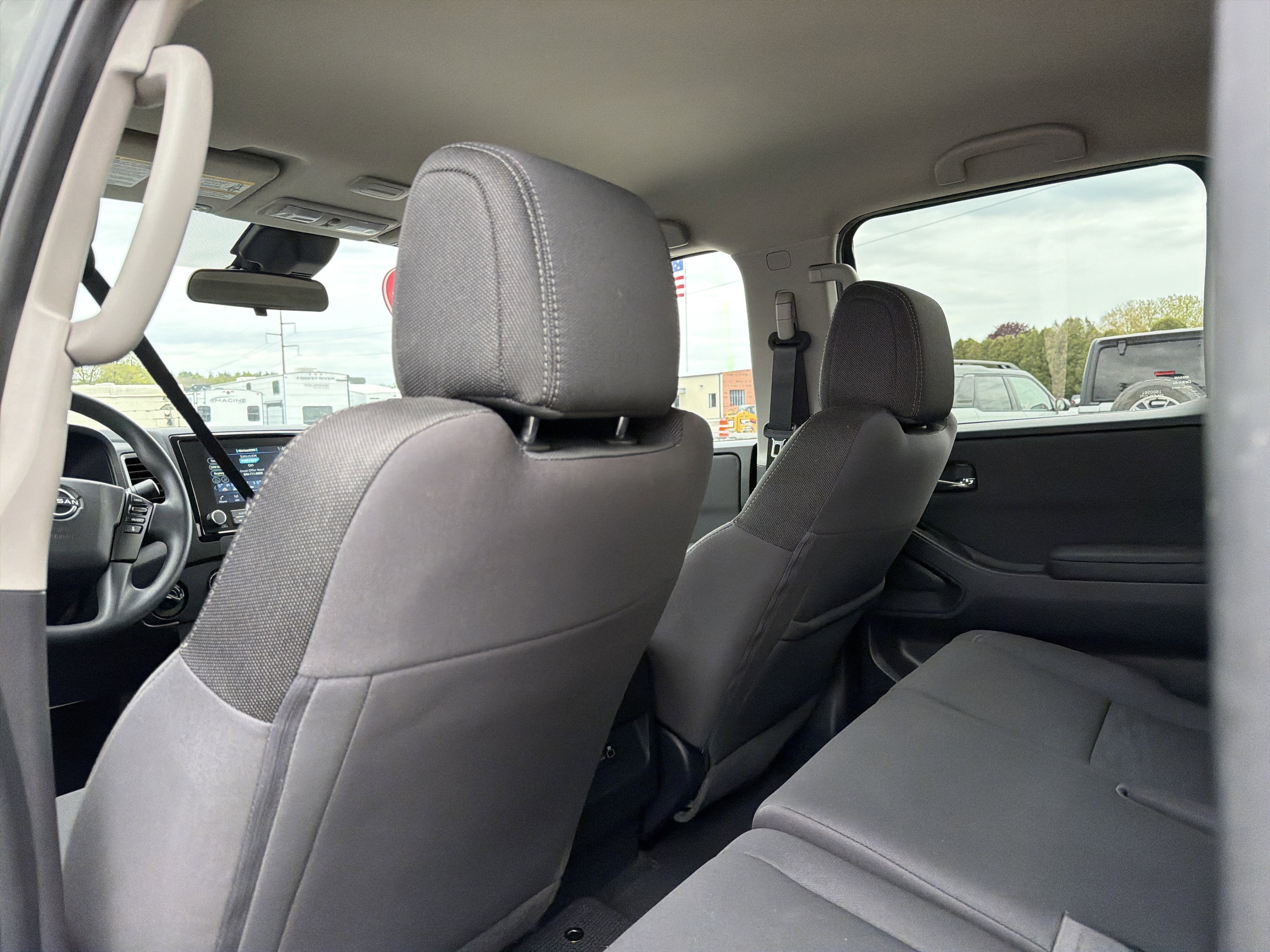 2024 Nissan Frontier SV