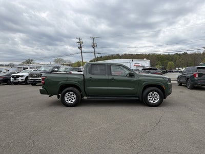 2024 Nissan Frontier SV
