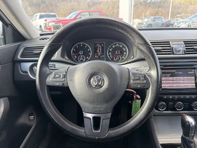 2014 Volkswagen Passat 1.8T SE