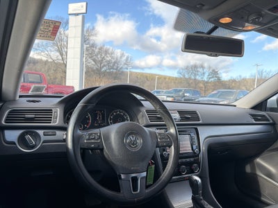 2014 Volkswagen Passat 1.8T SE