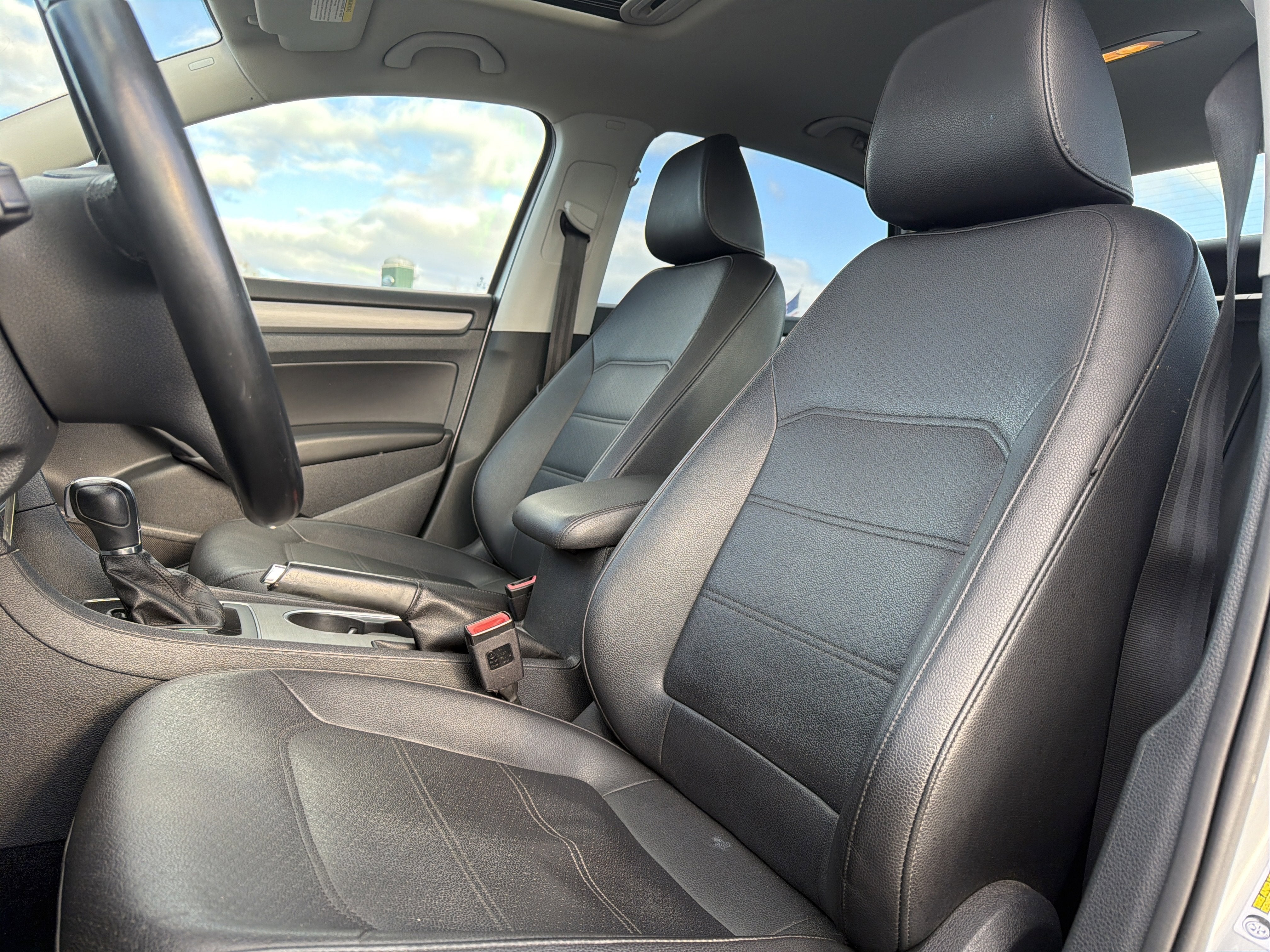 2014 Volkswagen Passat 1.8T SE