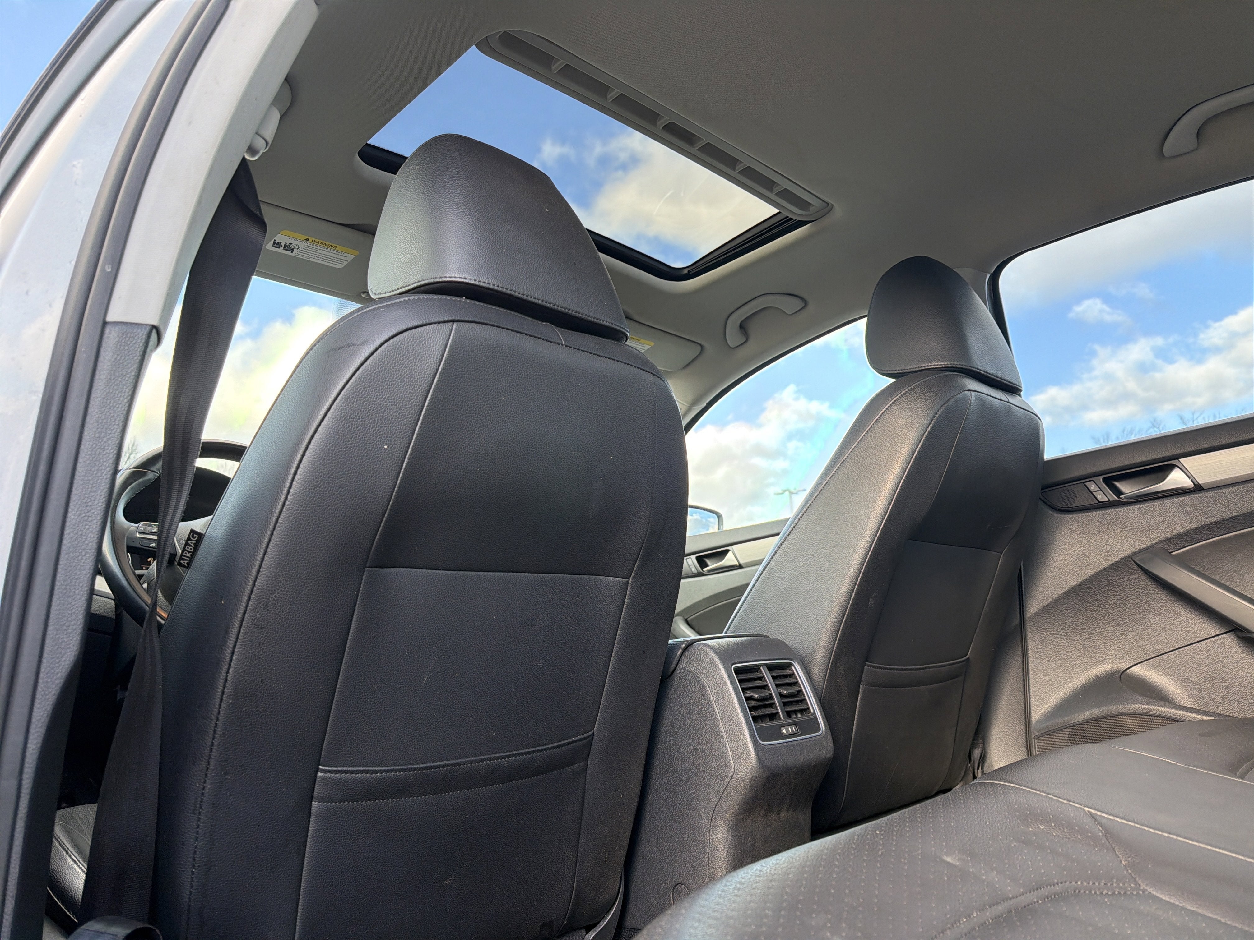 2014 Volkswagen Passat 1.8T SE